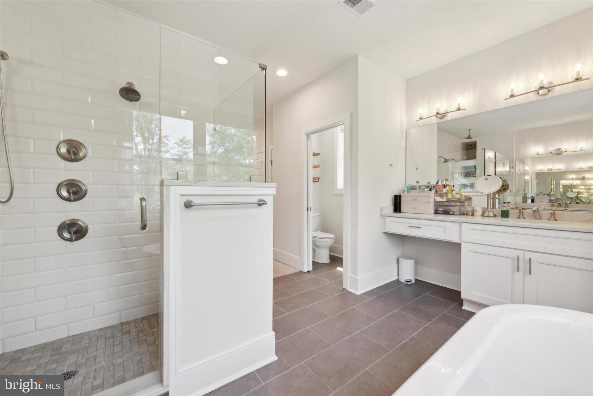 CEDARCROFT - Residential