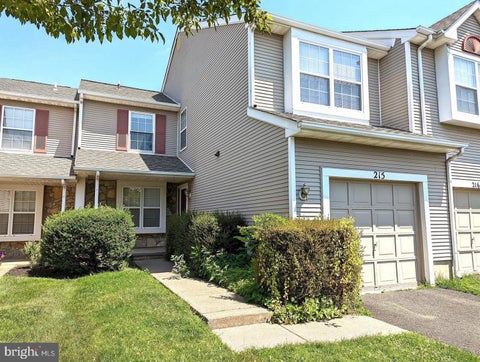 Townhouse For Rent - 215 Sequoia Drive<br/> NEWTOWN, PA 18940