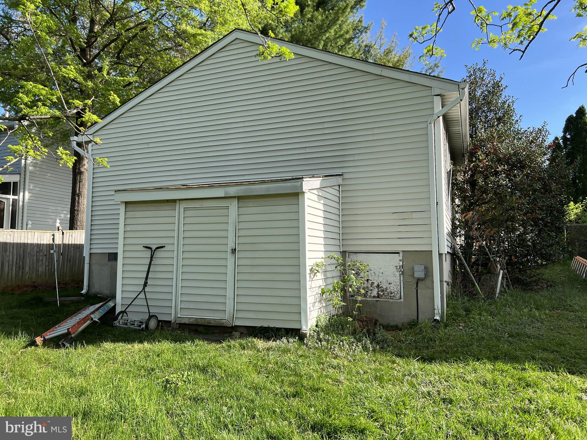 3207 ACTON ROAD B