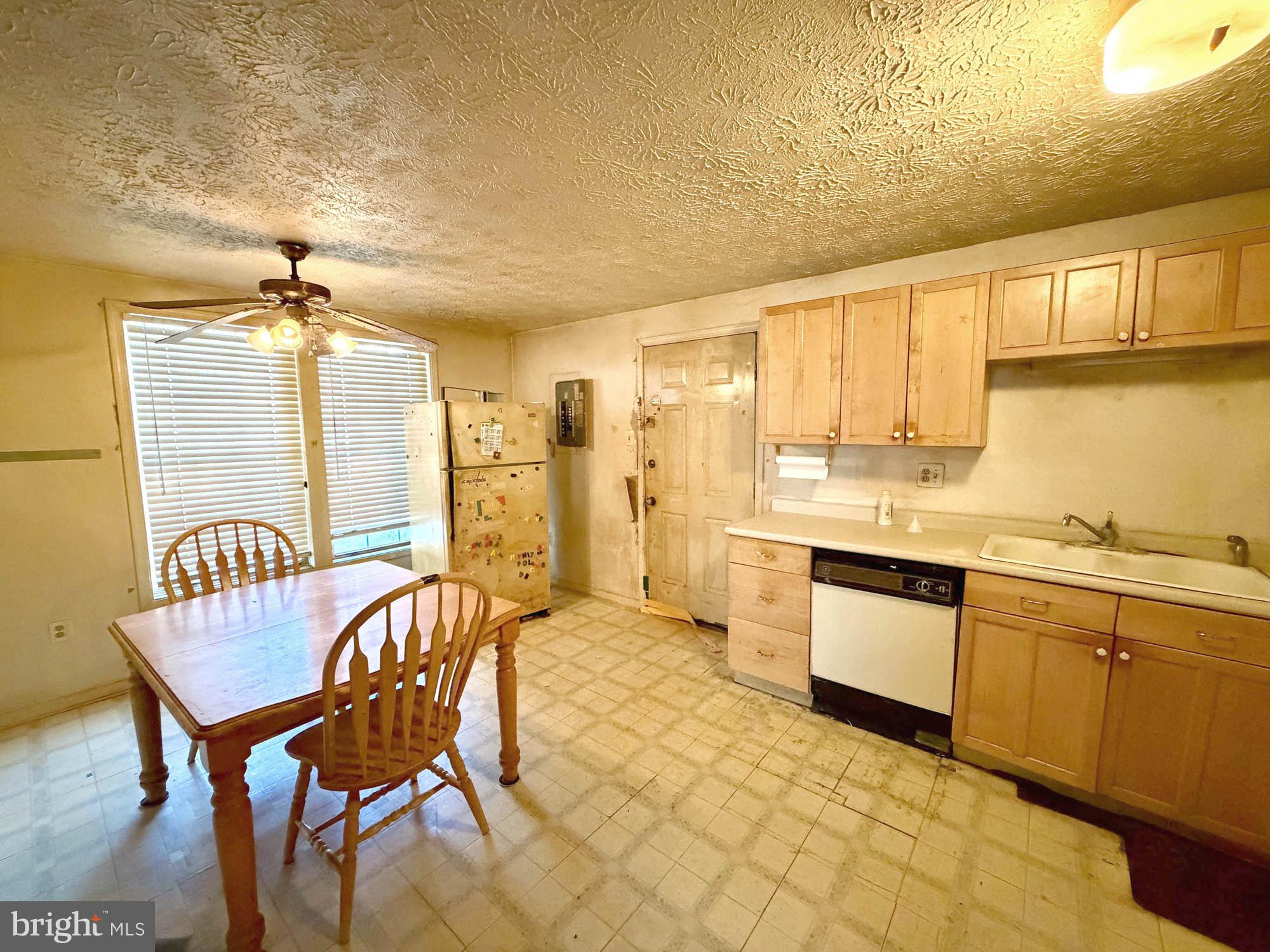 3207 ACTON ROAD B