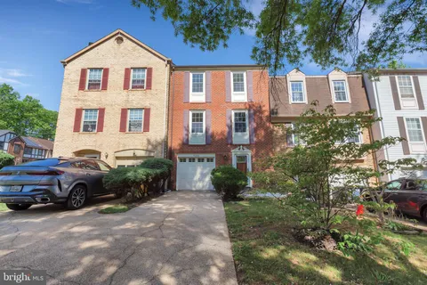 7102 Forbes Boulevard, Lanham, MD MLS: MDPG2148490