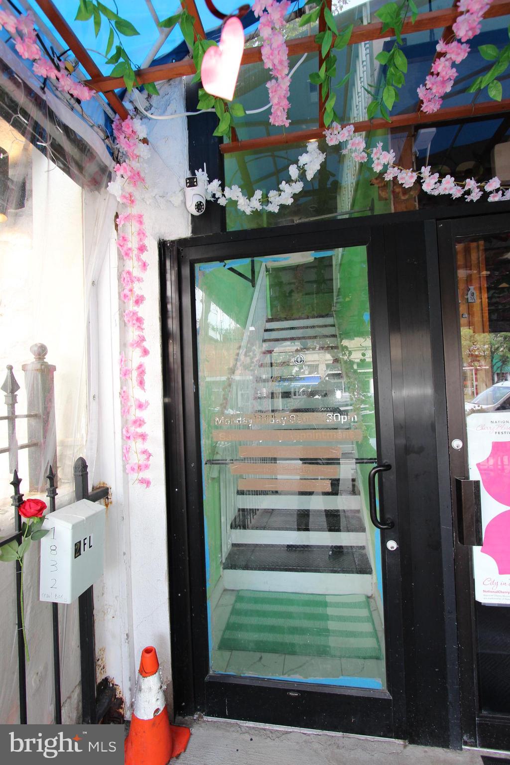 1832 COLUMBIA ROAD NW