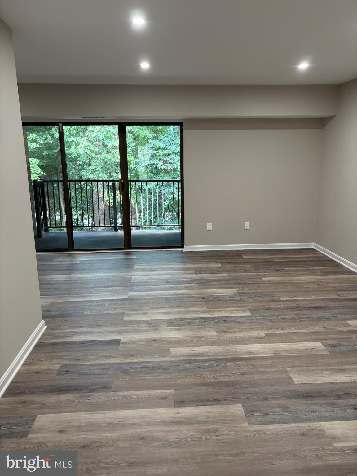 SHADOWOOD - Residential Lease