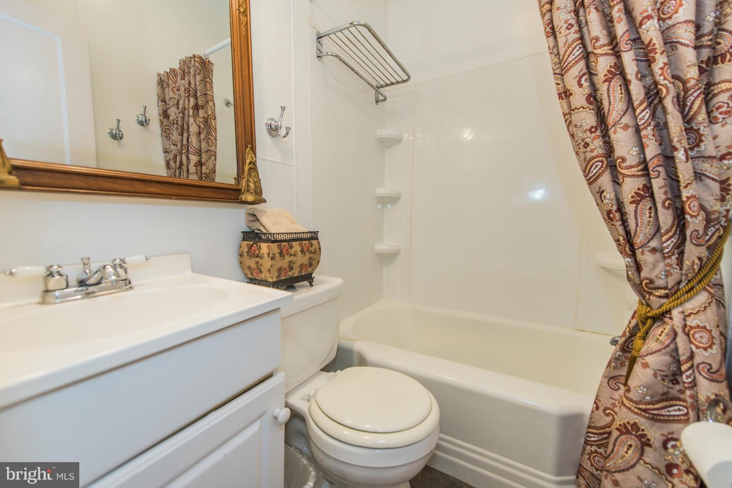 BERKELEY SPRINGS - Commercial Sale