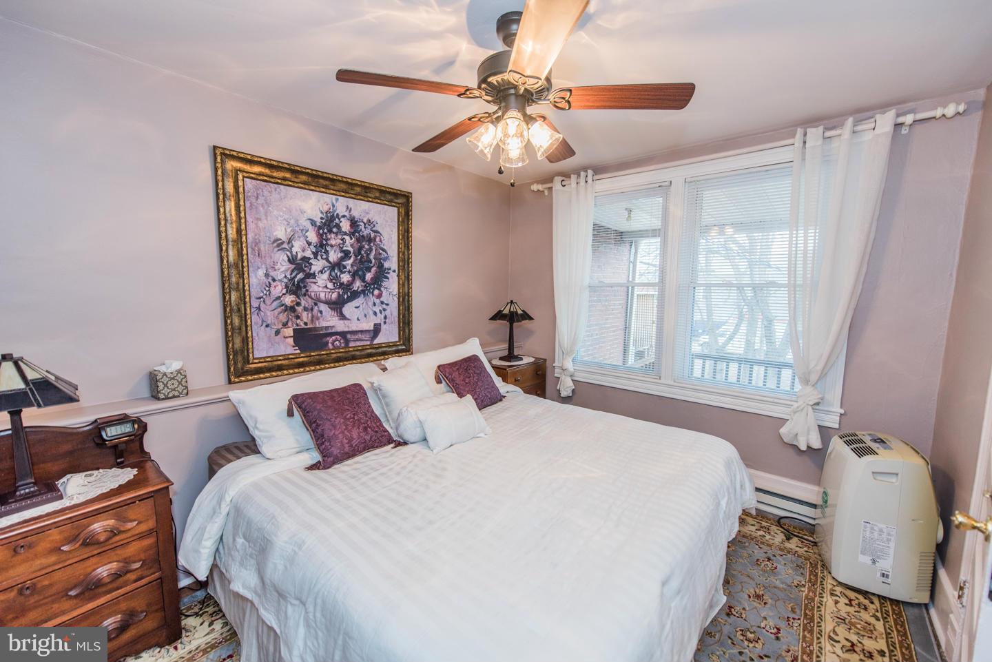 BERKELEY SPRINGS - Commercial Sale