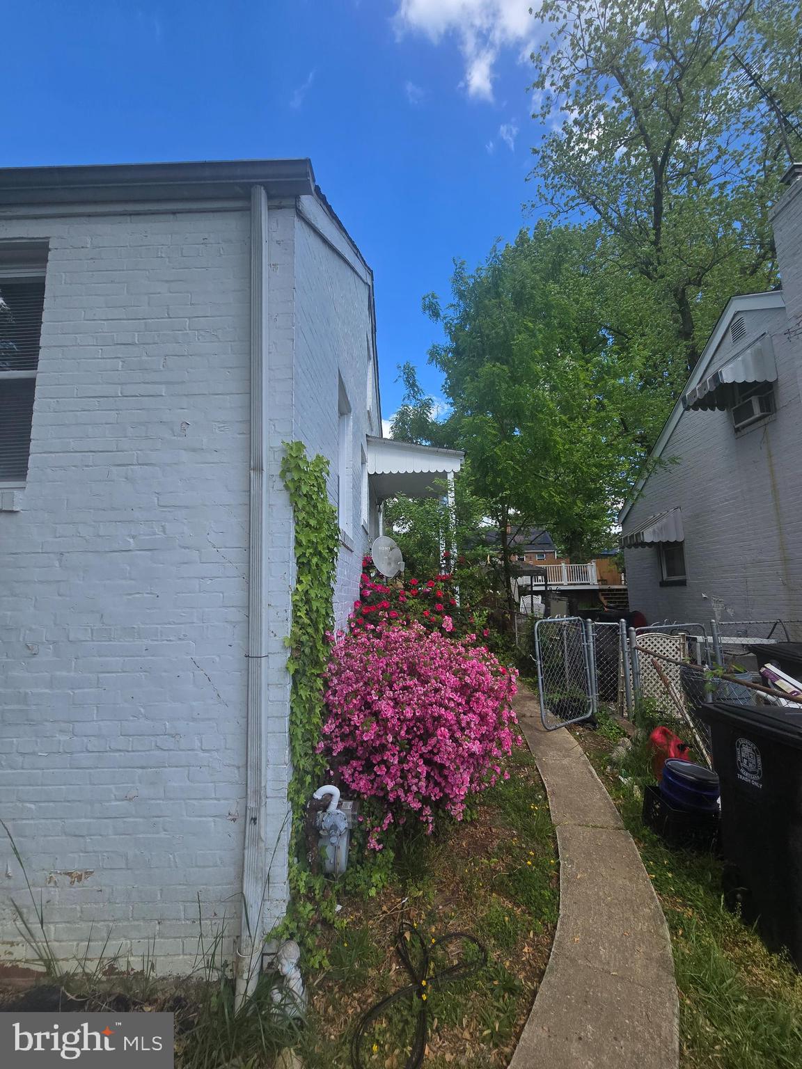 4106 CLARK STREET