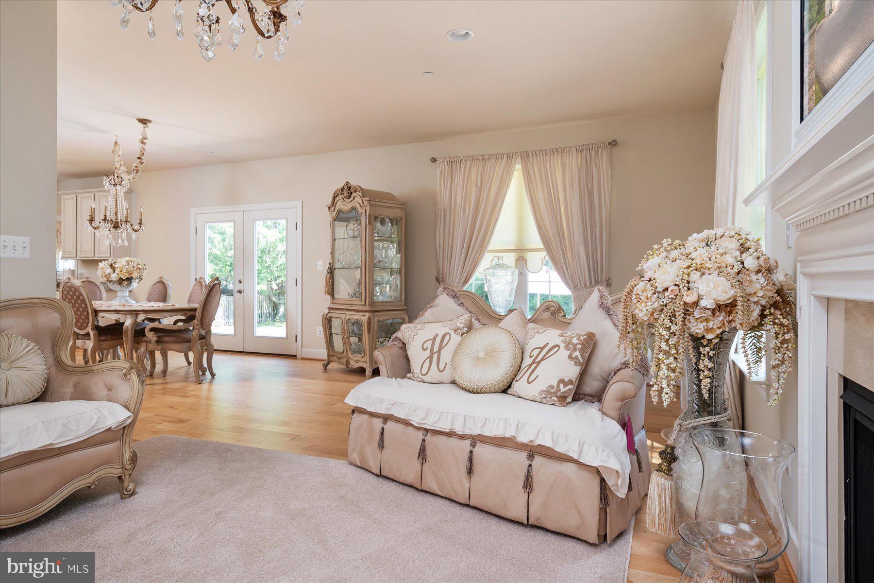 CYPRESS CREEK - Residential