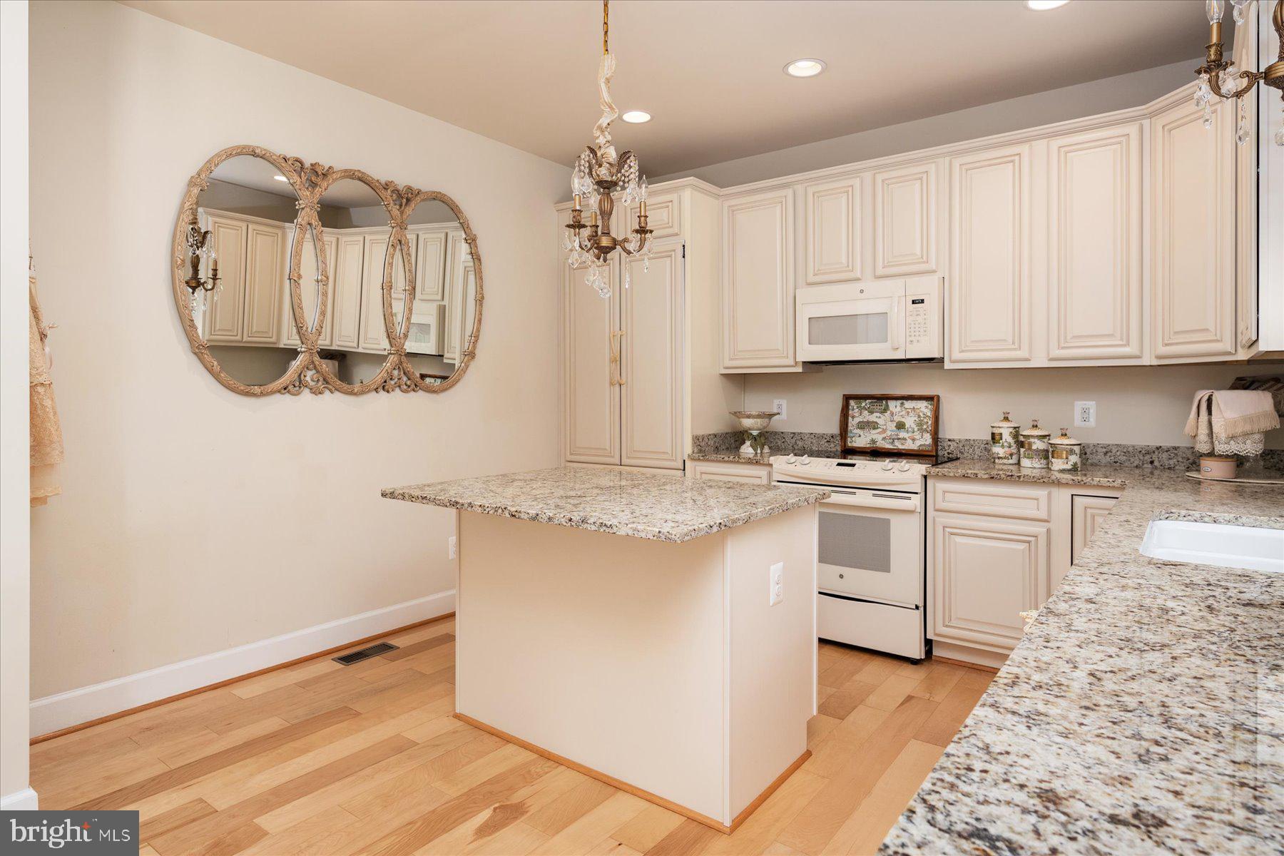 CYPRESS CREEK - Residential