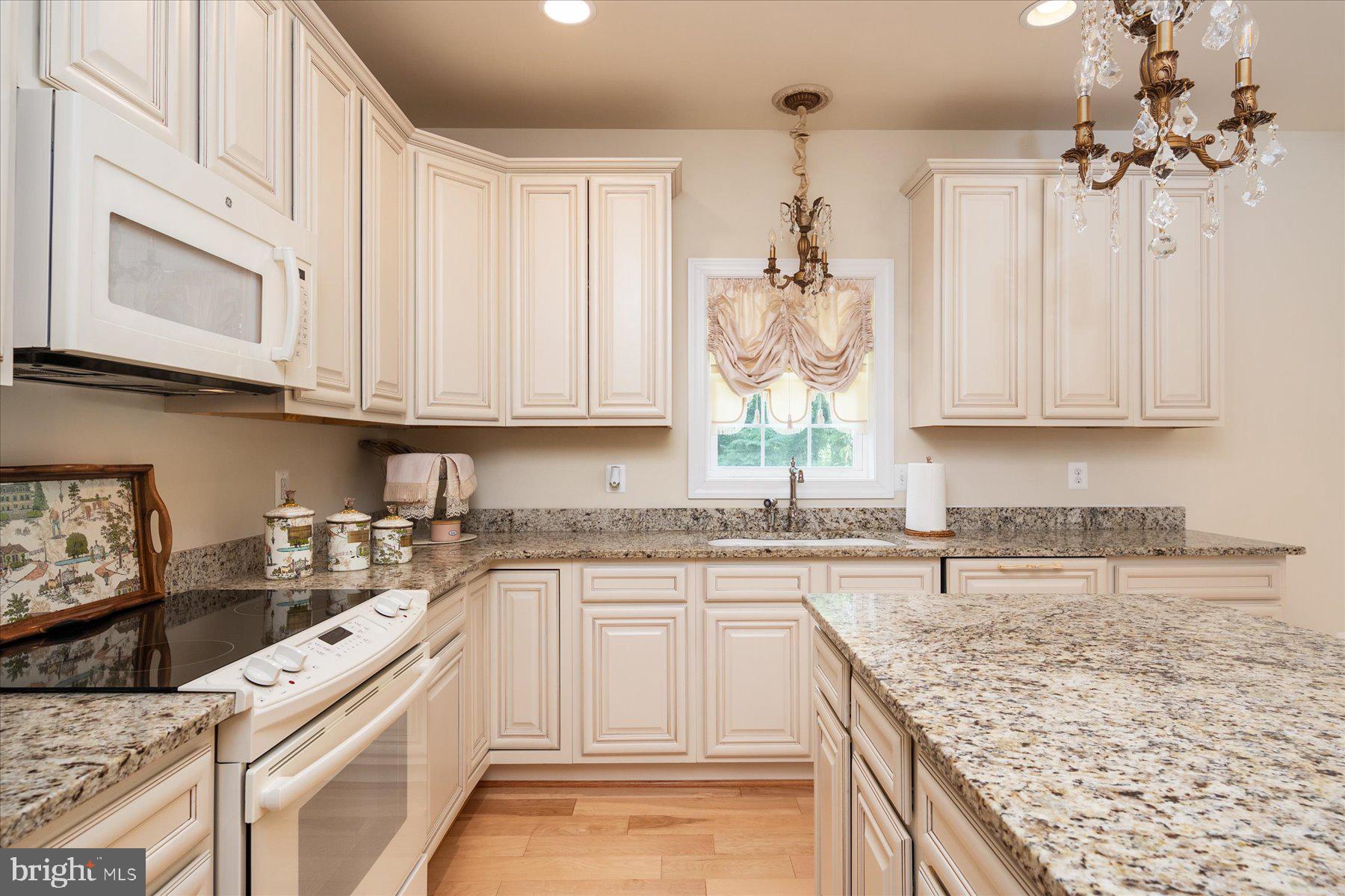 CYPRESS CREEK - Residential