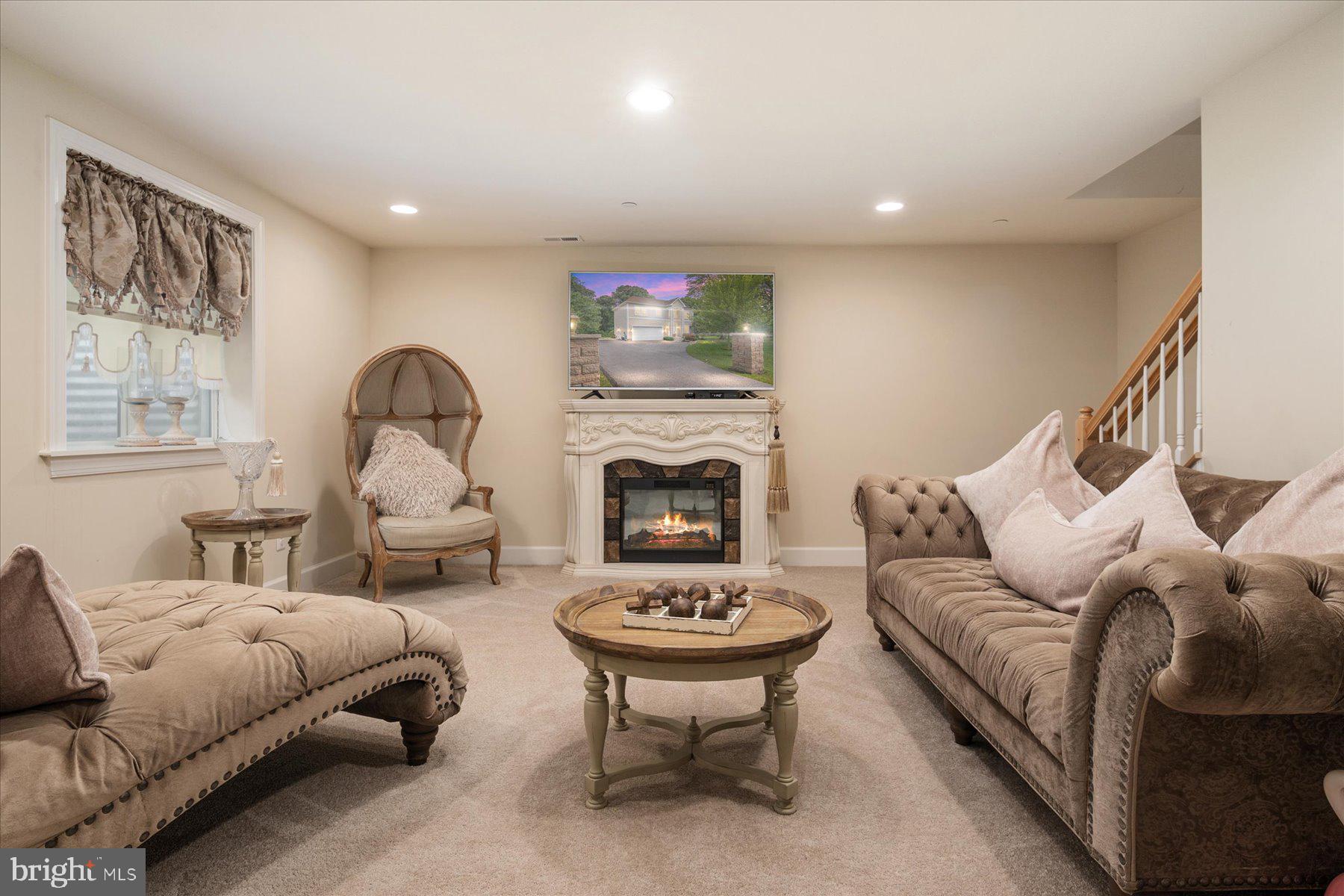 CYPRESS CREEK - Residential