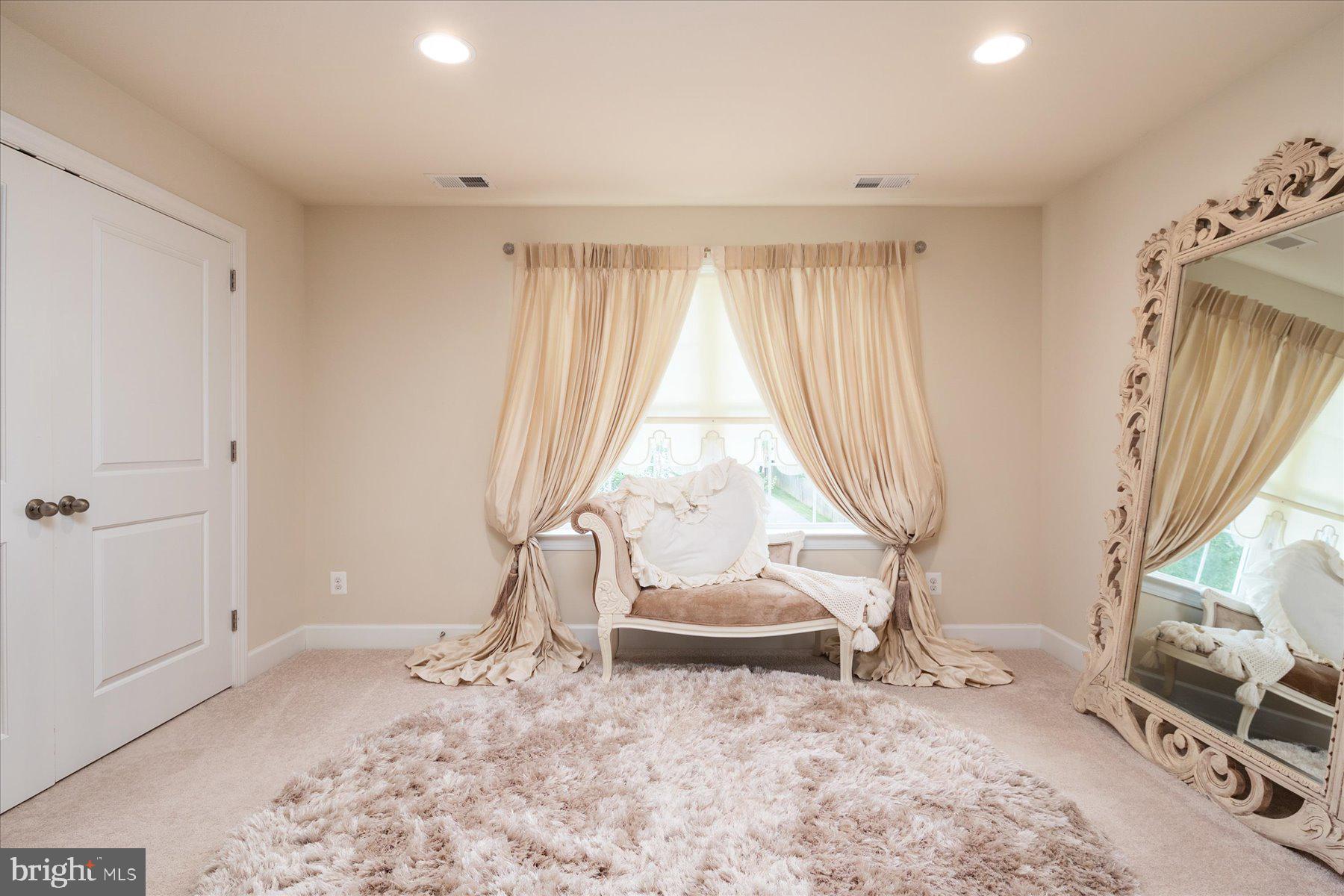 CYPRESS CREEK - Residential