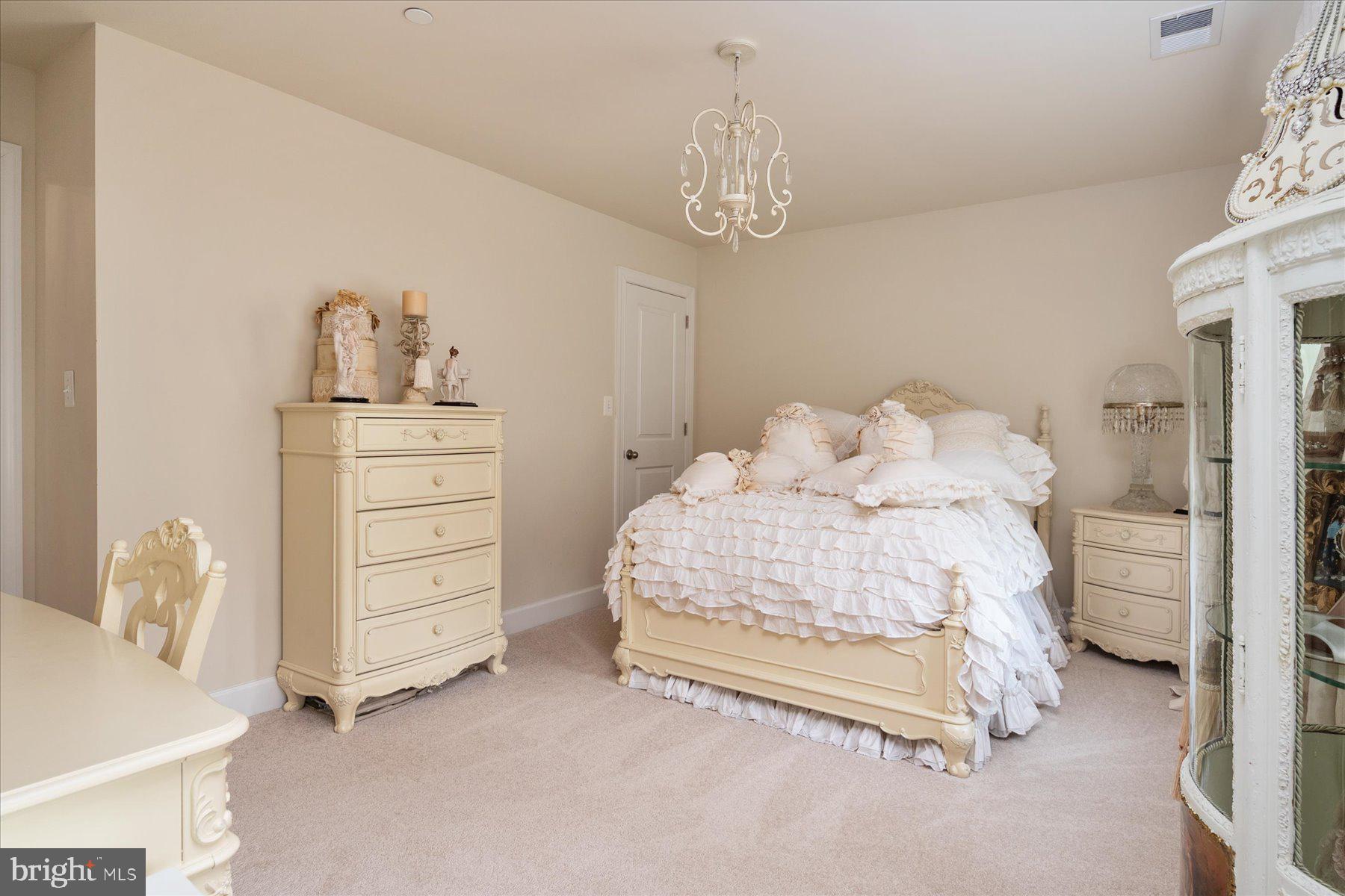 CYPRESS CREEK - Residential