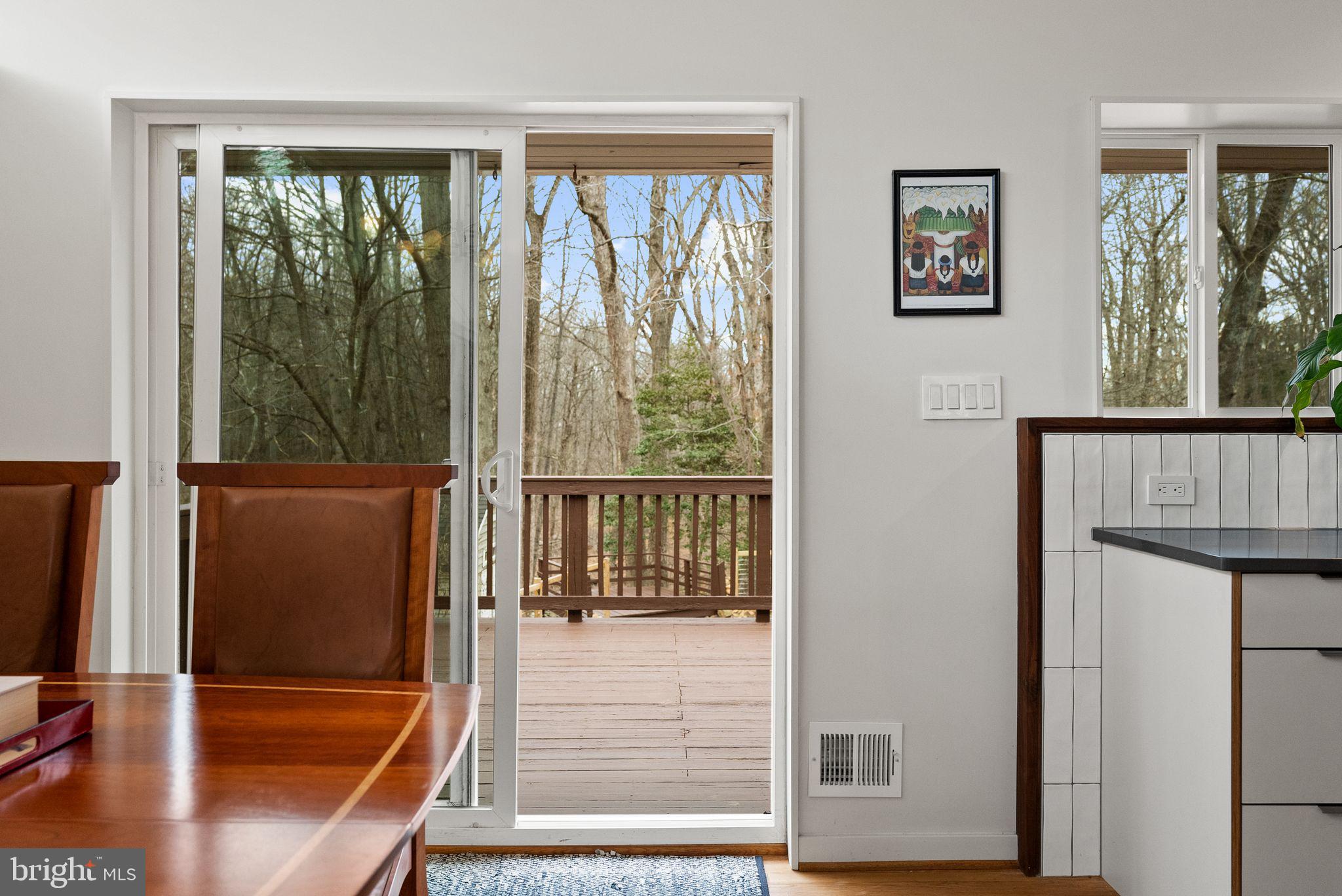 RAYMONDALE - Residential