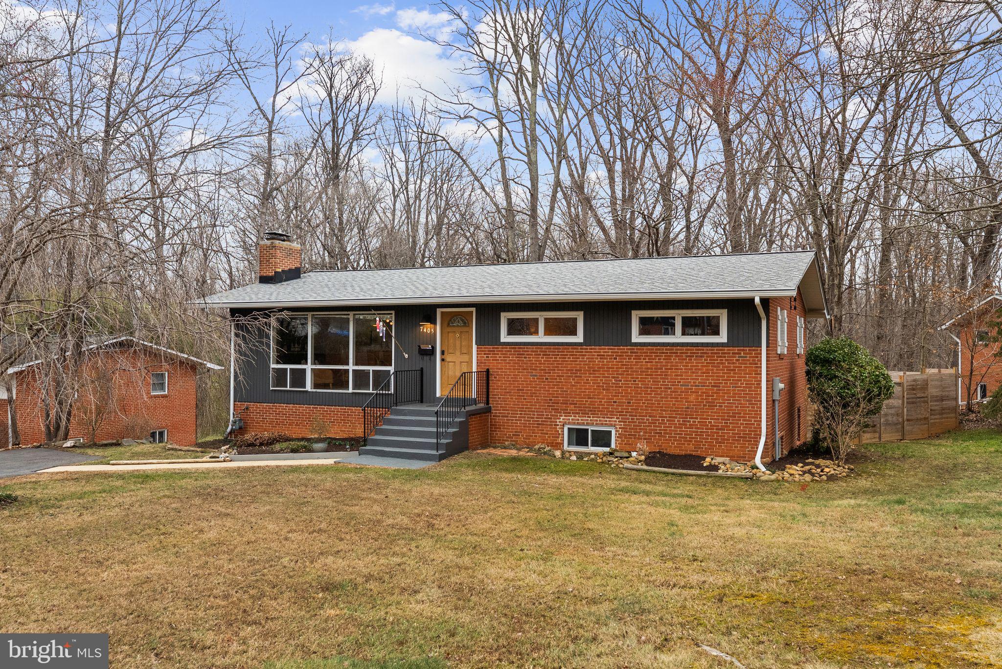 RAYMONDALE - Residential