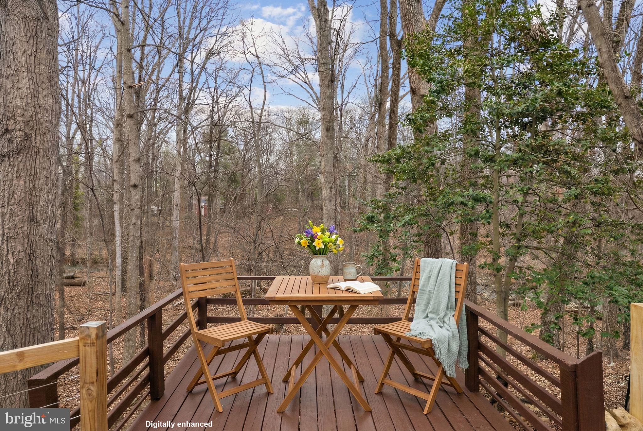 RAYMONDALE - Residential