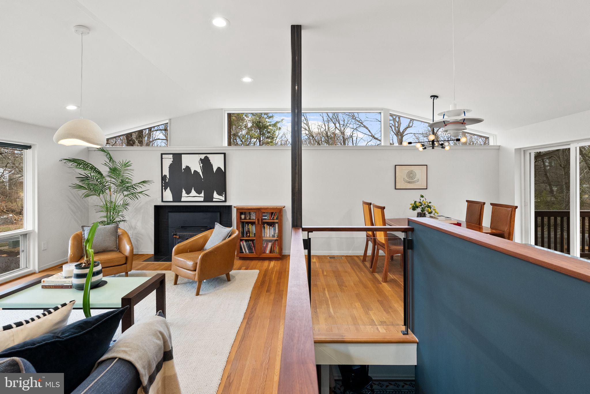 RAYMONDALE - Residential