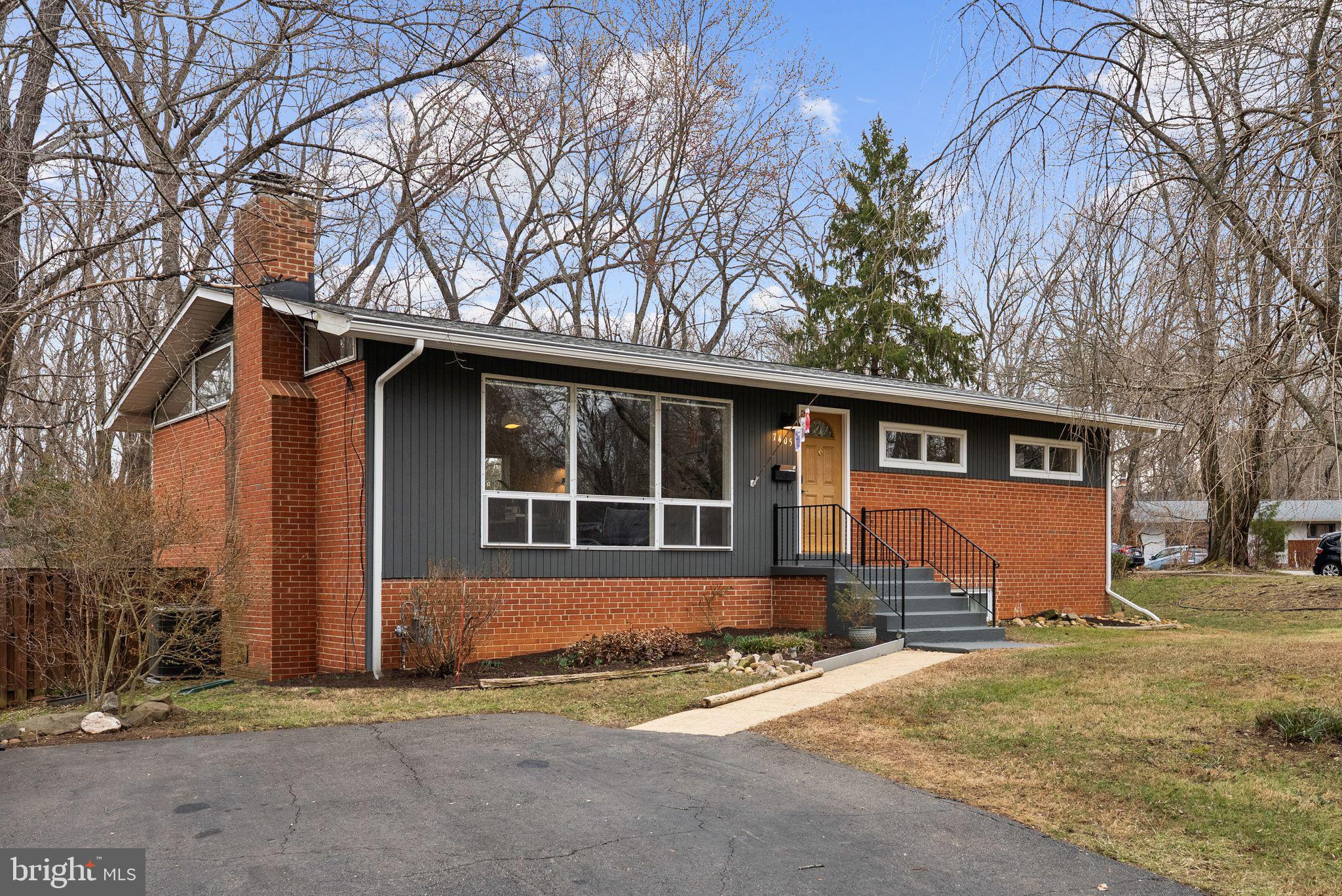 RAYMONDALE - Residential