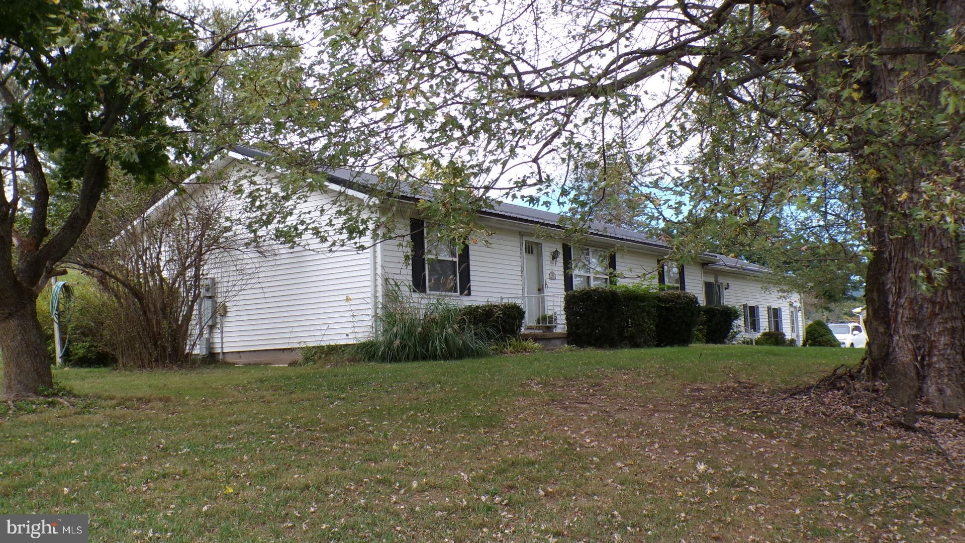 1951 HYNDMAN ROAD