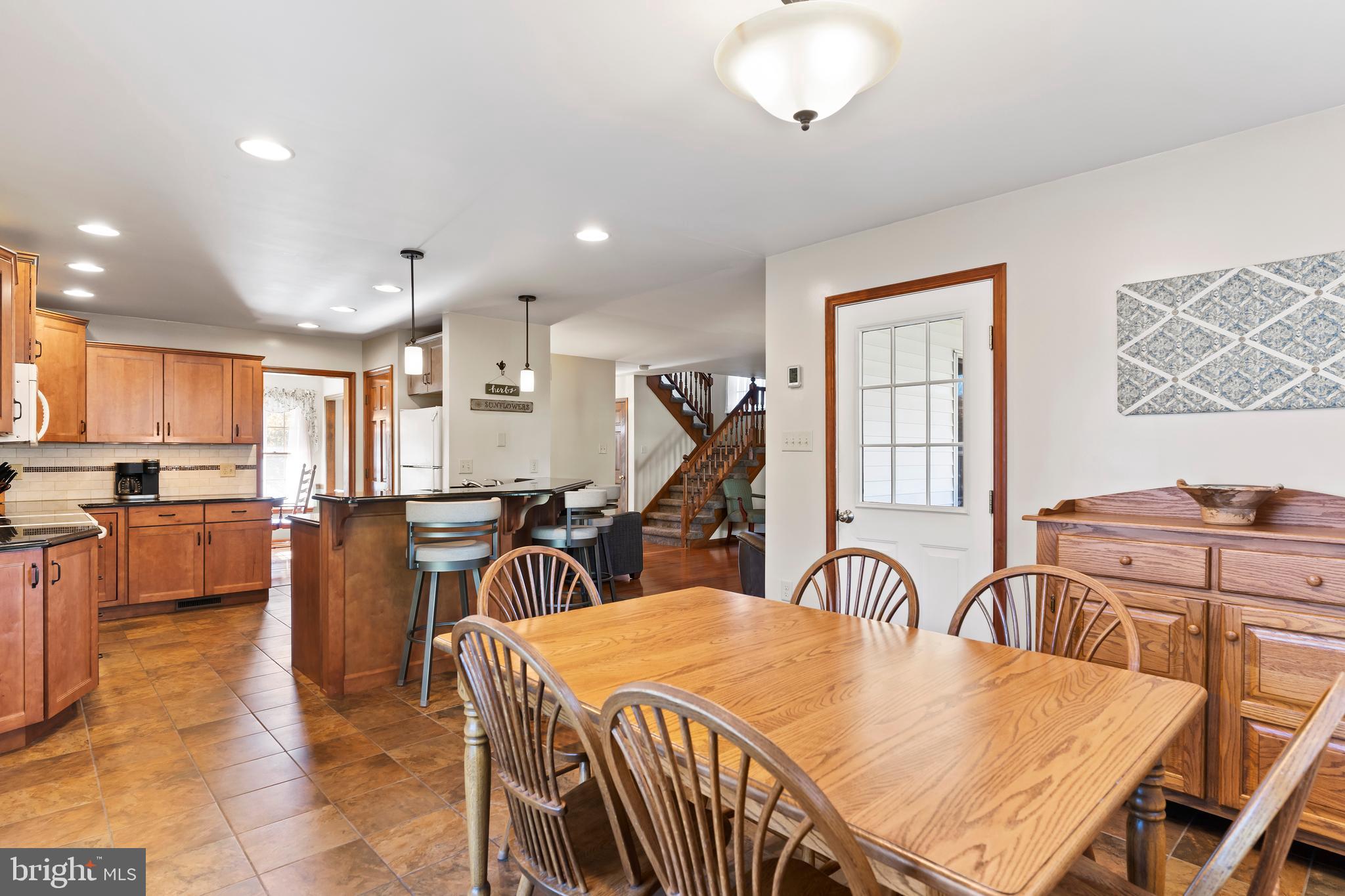 LOGANS RUN - Residential