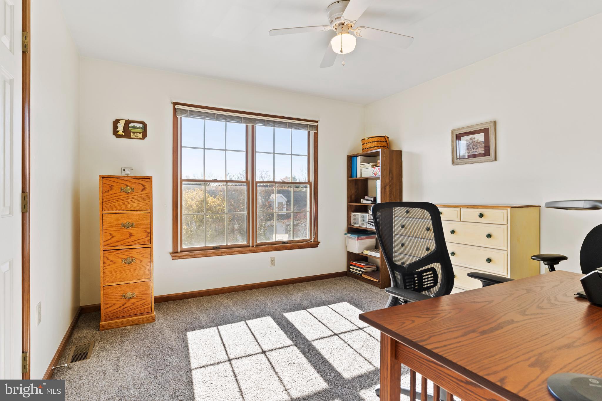 LOGANS RUN - Residential