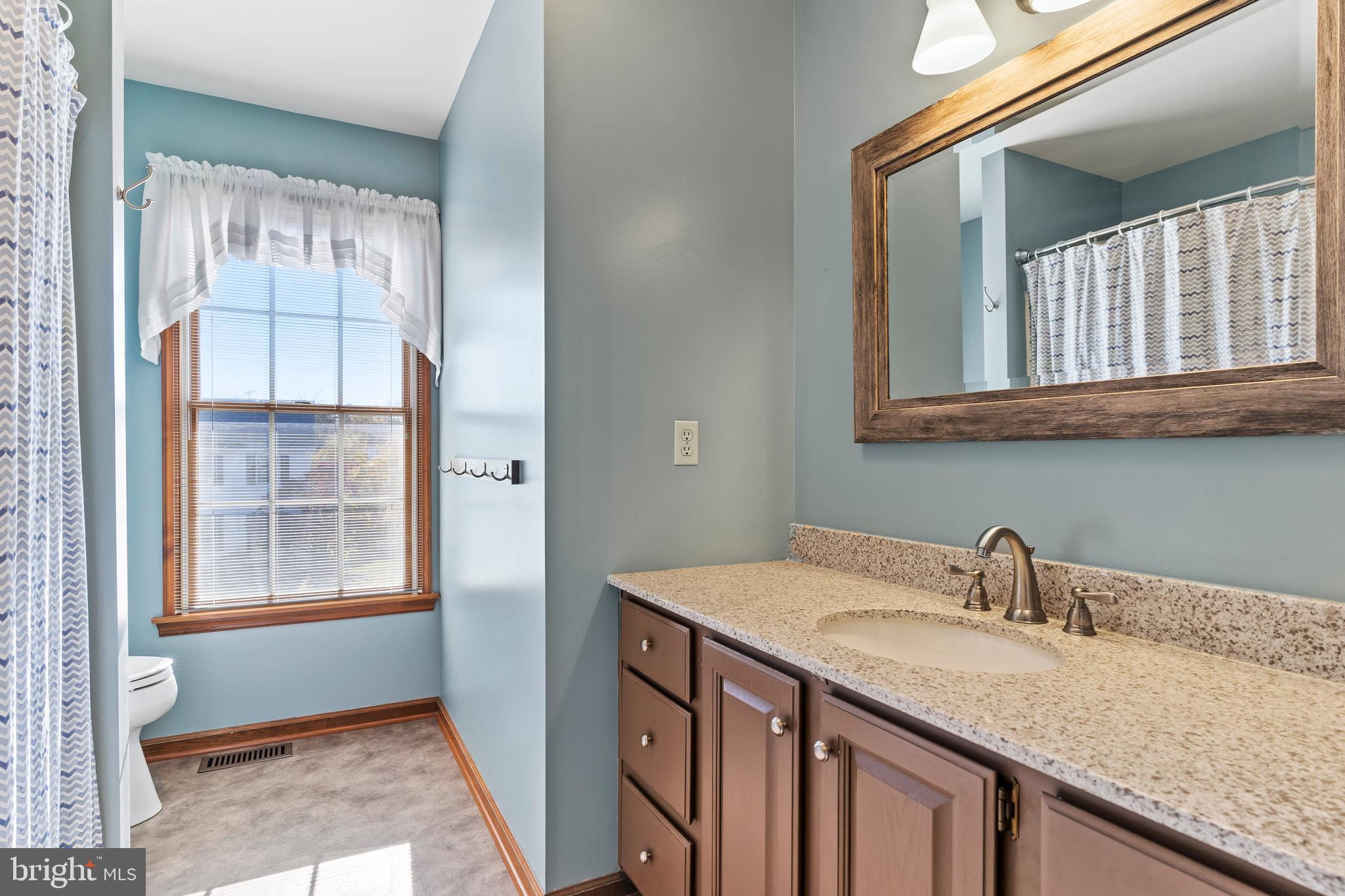 LOGANS RUN - Residential