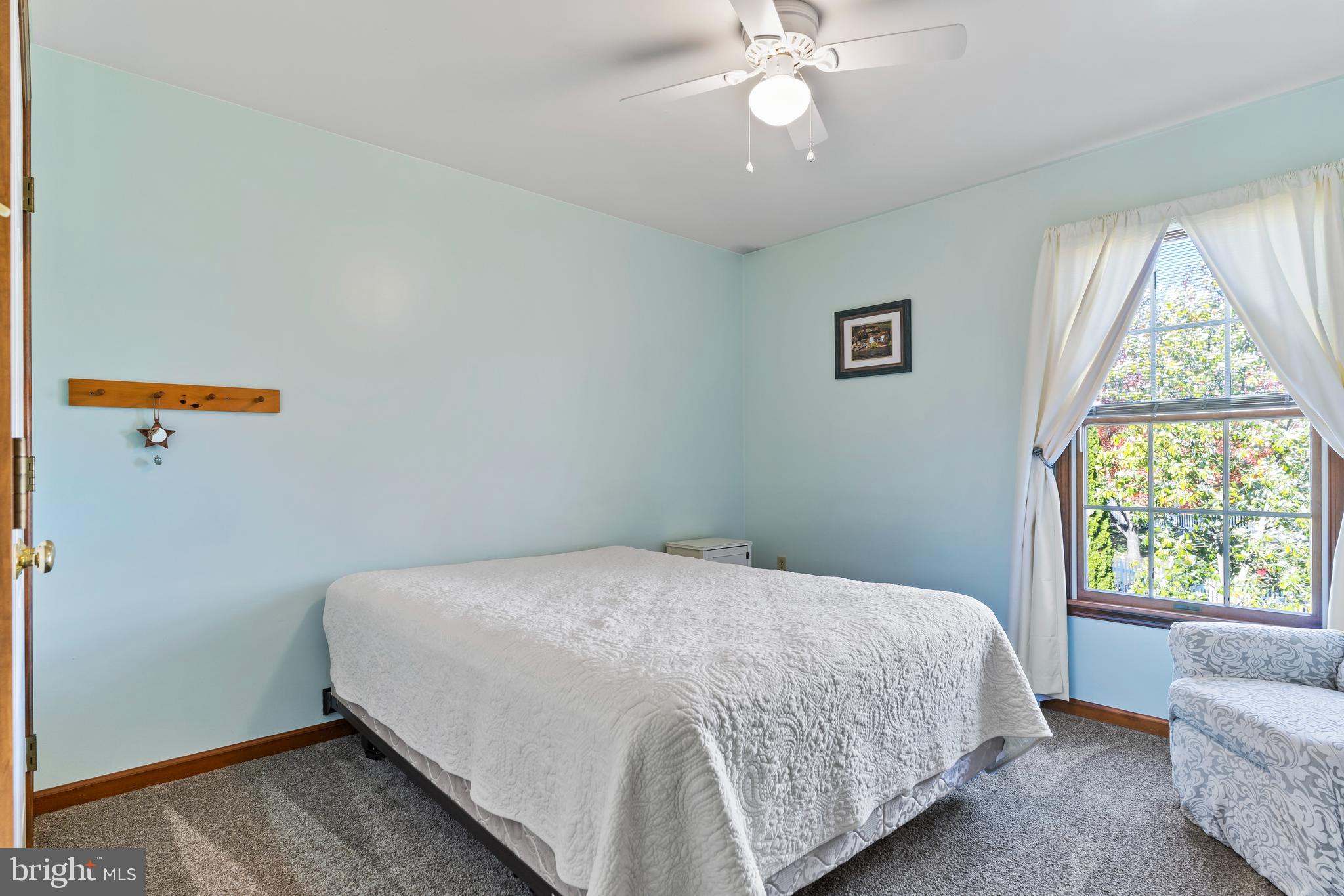 LOGANS RUN - Residential