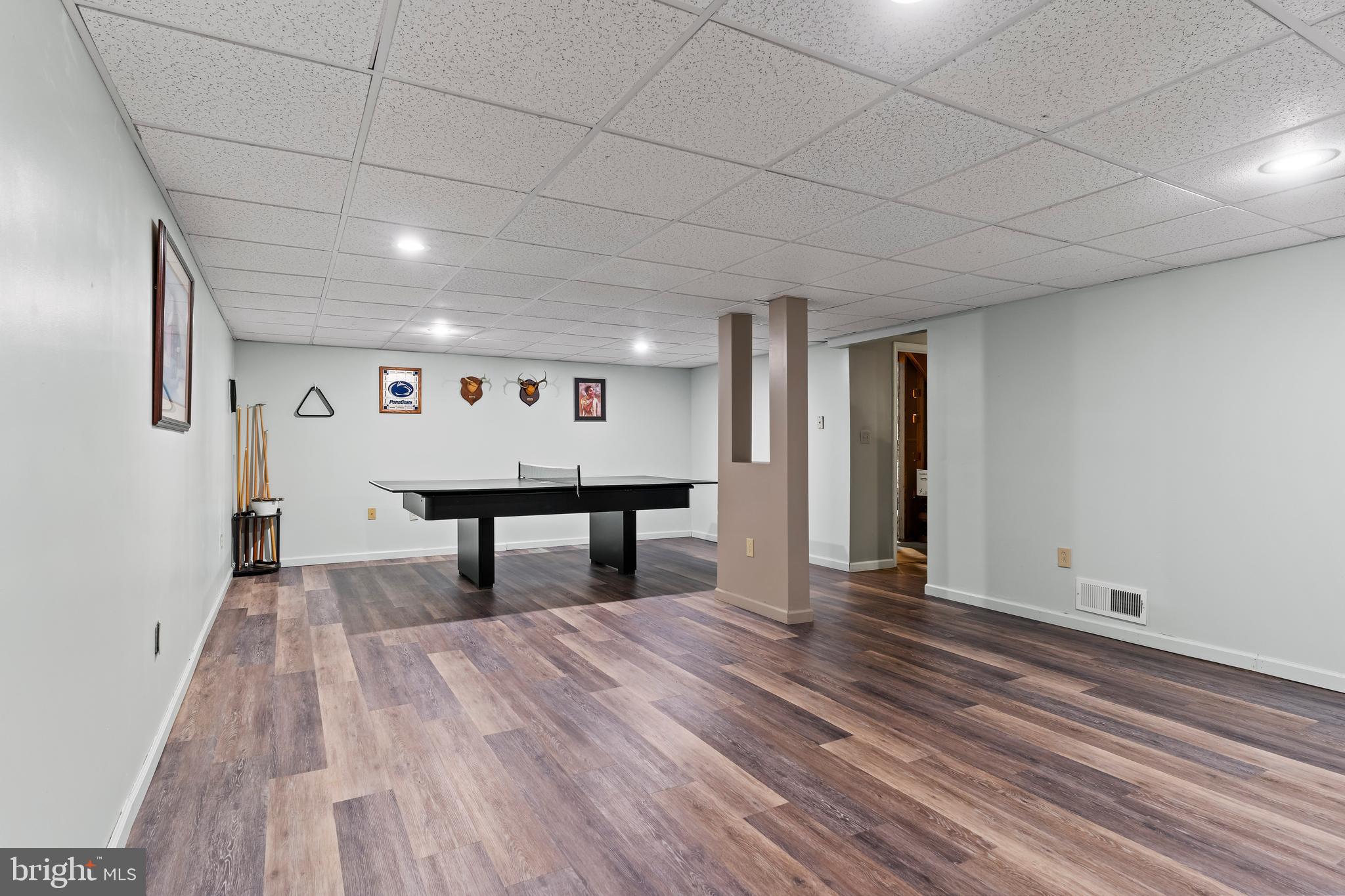 LOGANS RUN - Residential