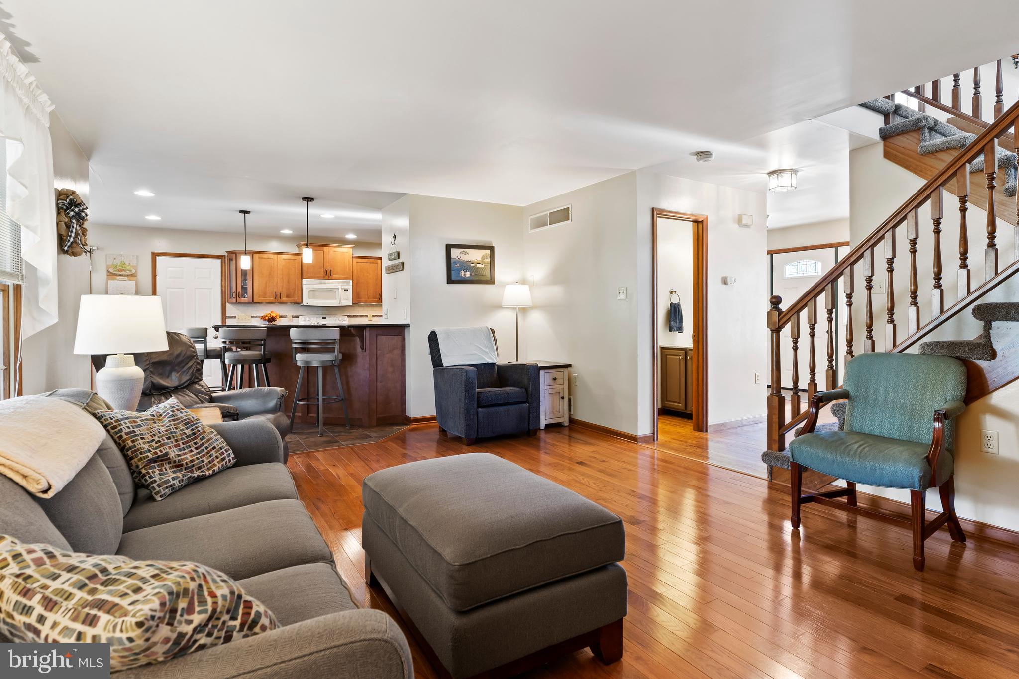 LOGANS RUN - Residential