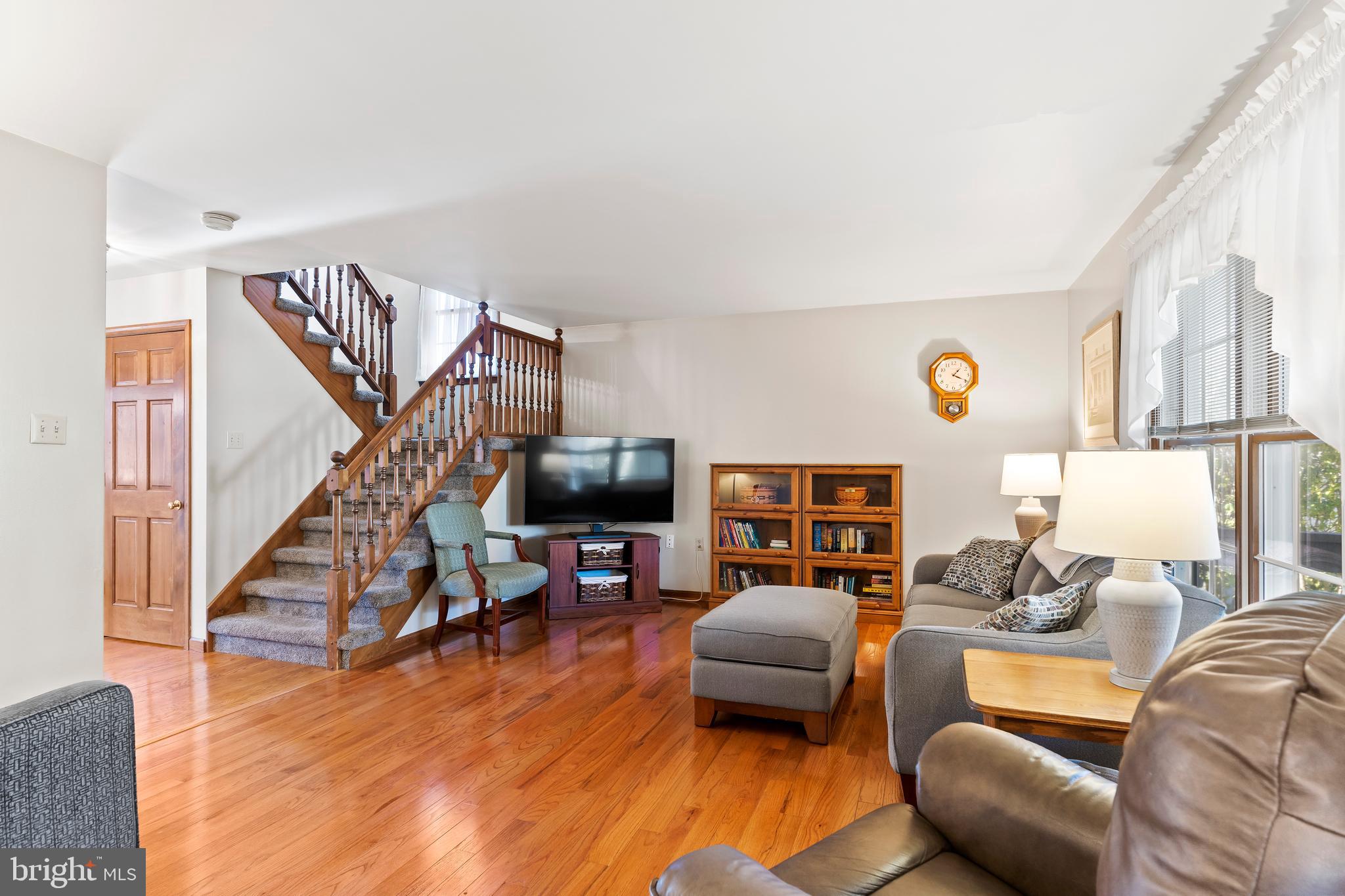 LOGANS RUN - Residential