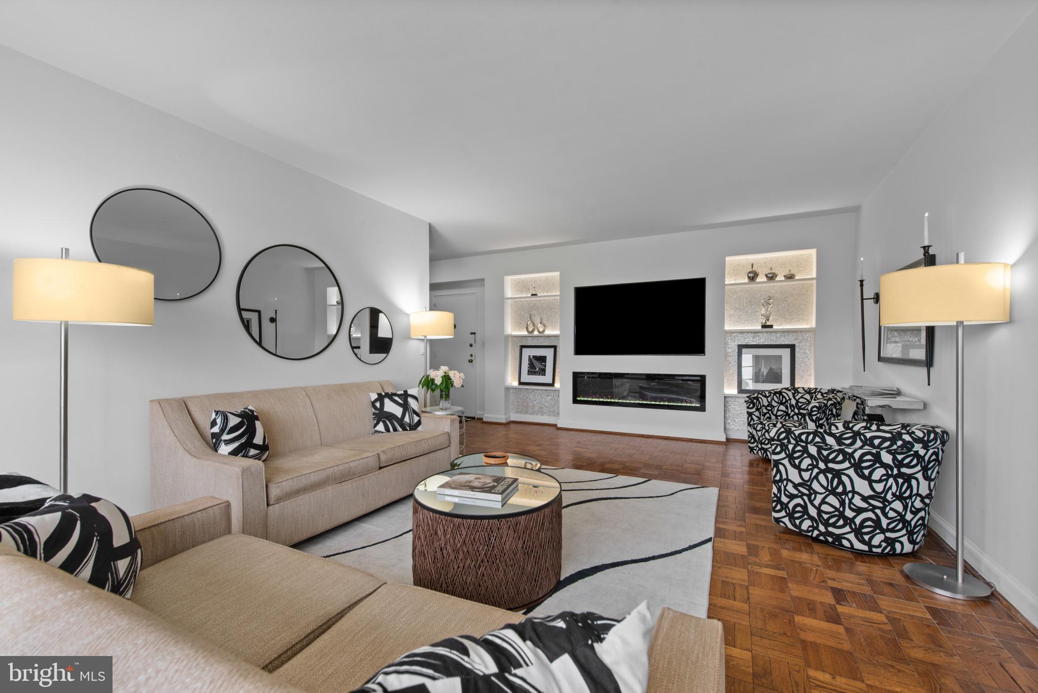 3601 GREENWAY 806