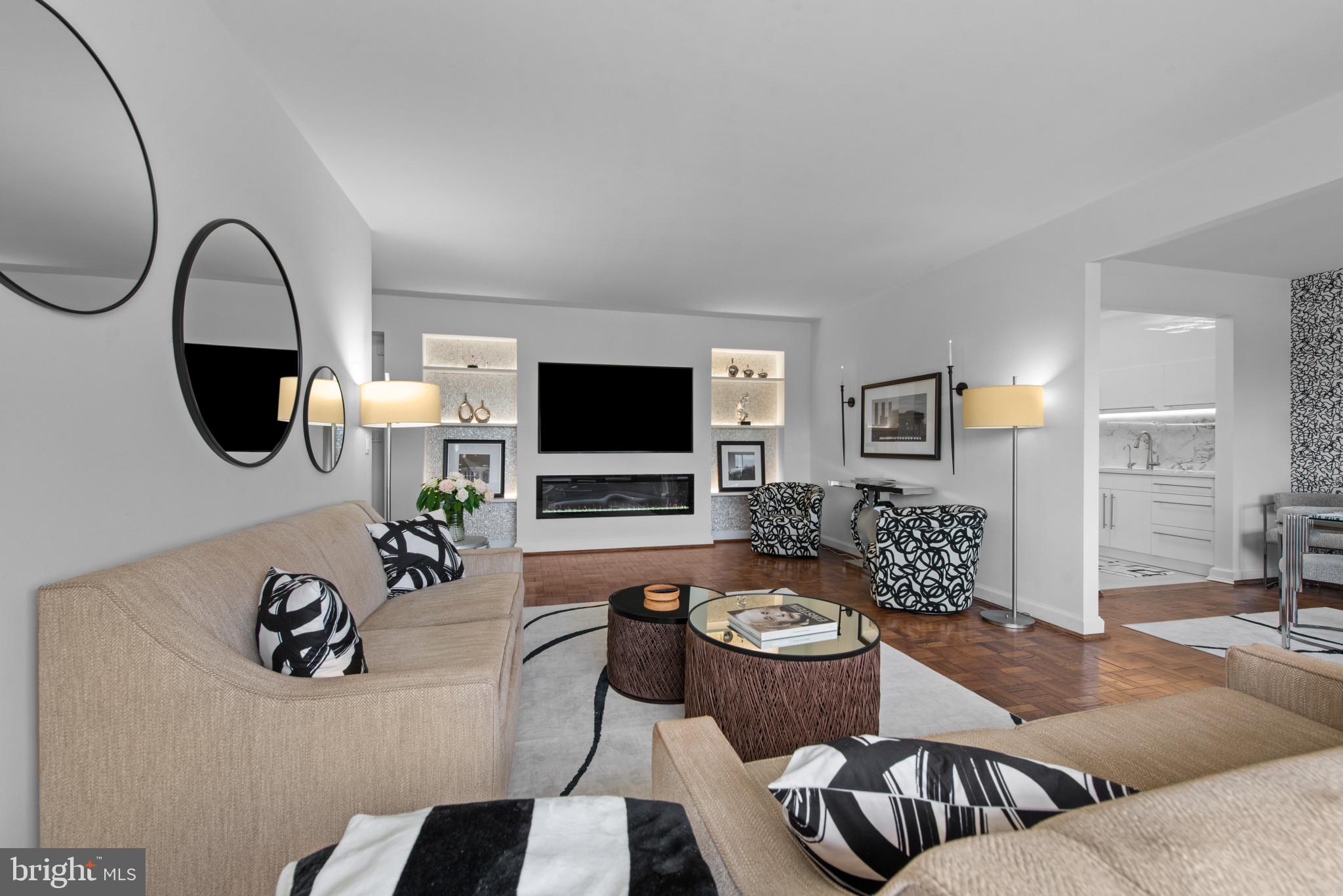 3601 GREENWAY 806