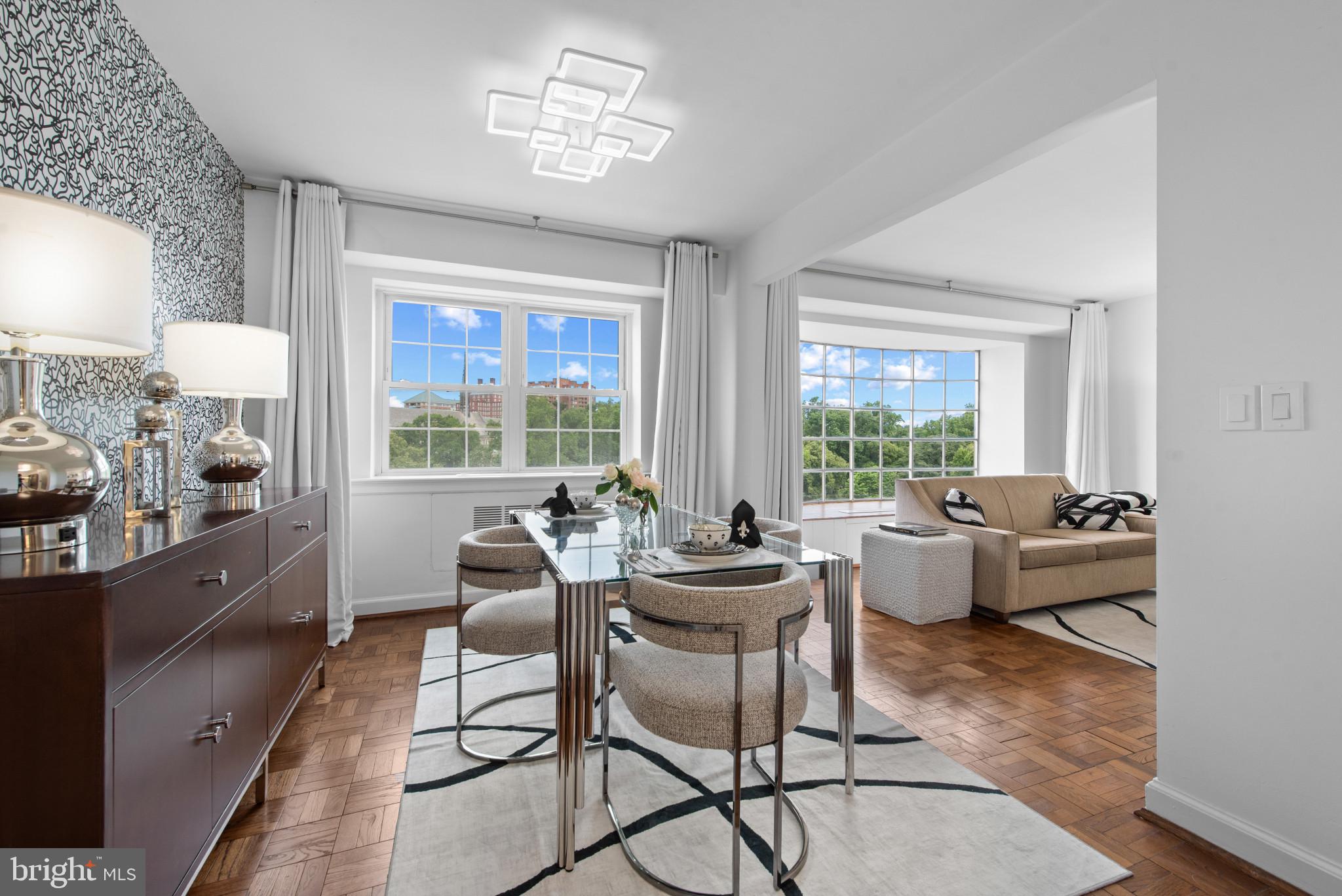 3601 GREENWAY 806