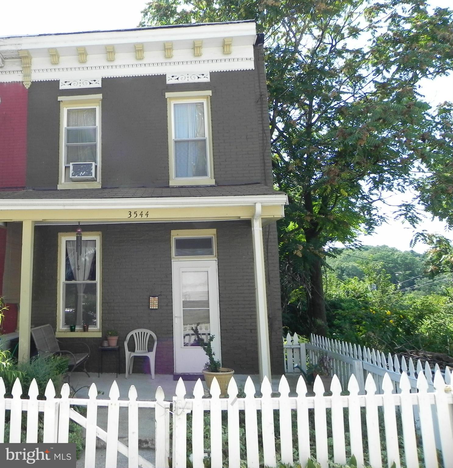 HAMPDEN HISTORIC DISTRICT - Residential
