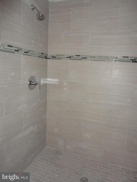 GLENN DALE HEIGHTS-RESUB - Residential