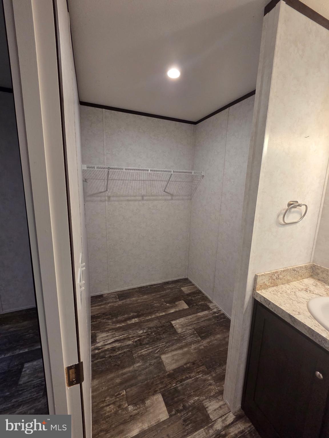 57 E QUILLEYTOWN ROAD 119