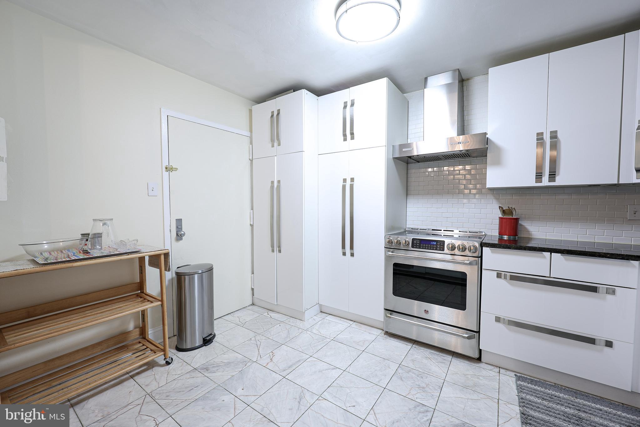 REGENCY AT MCLEAN - Residential Lease