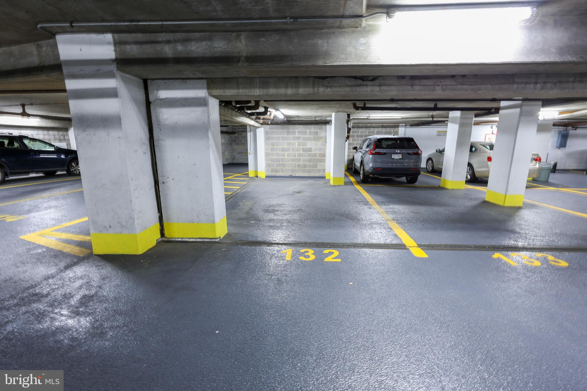 REGENCY AT MCLEAN - Residential Lease