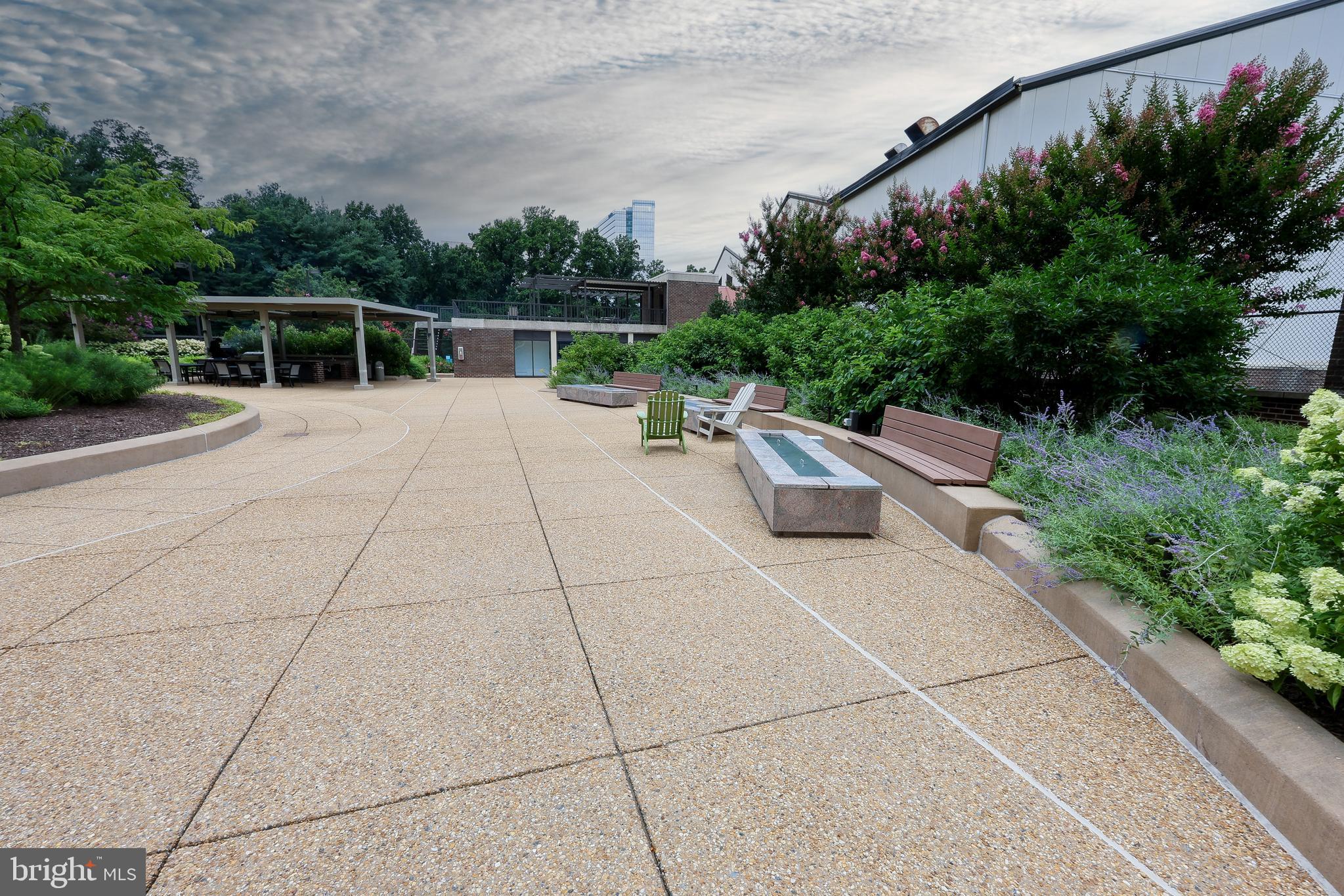 REGENCY AT MCLEAN - Residential Lease