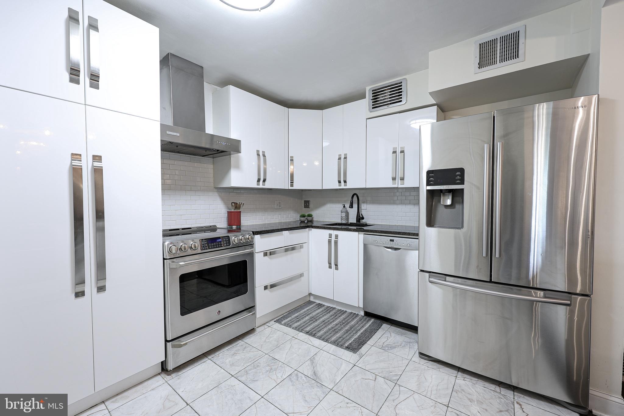 REGENCY AT MCLEAN - Residential Lease