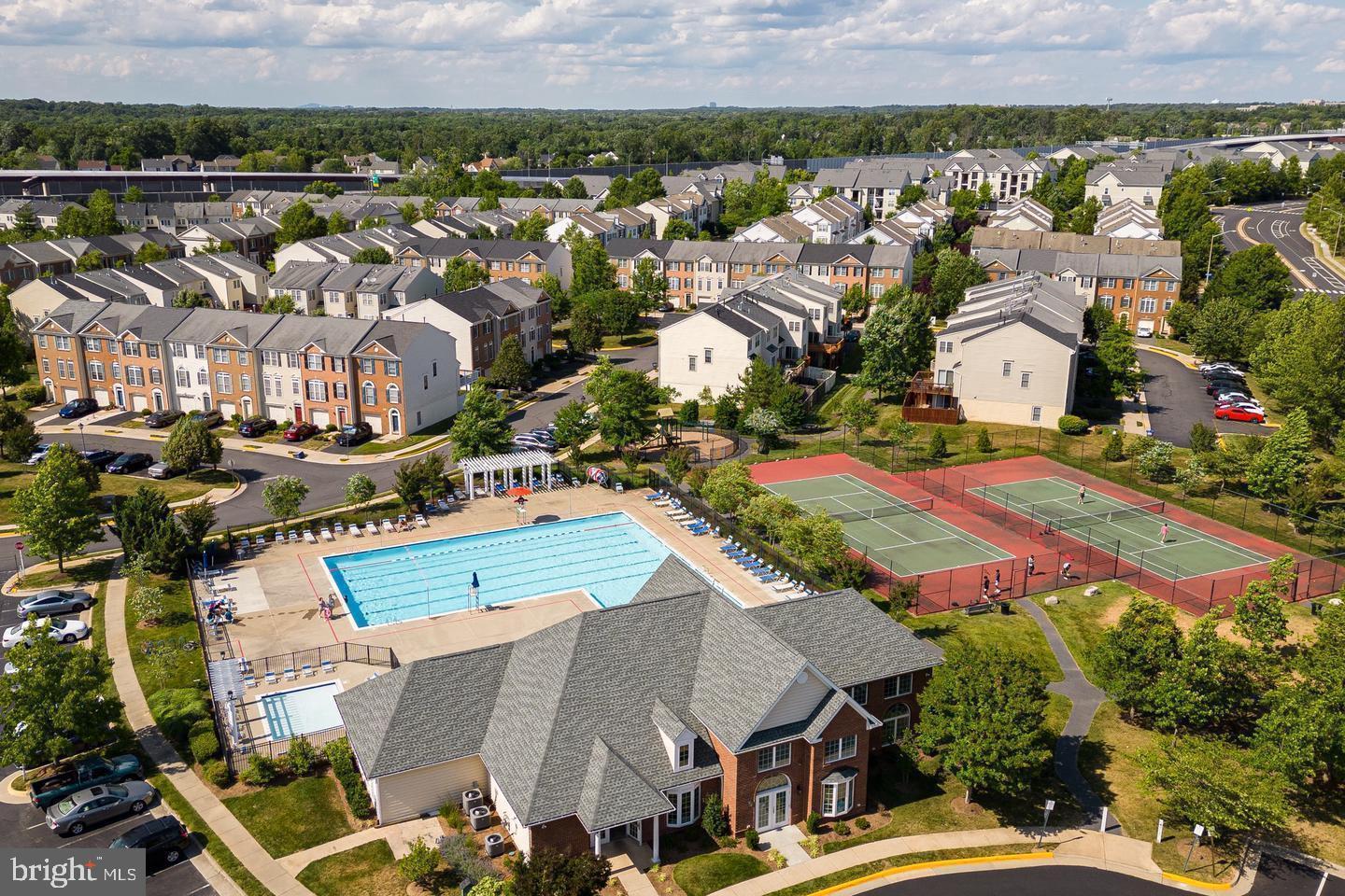 FAIRCREST NORTH - Residential
