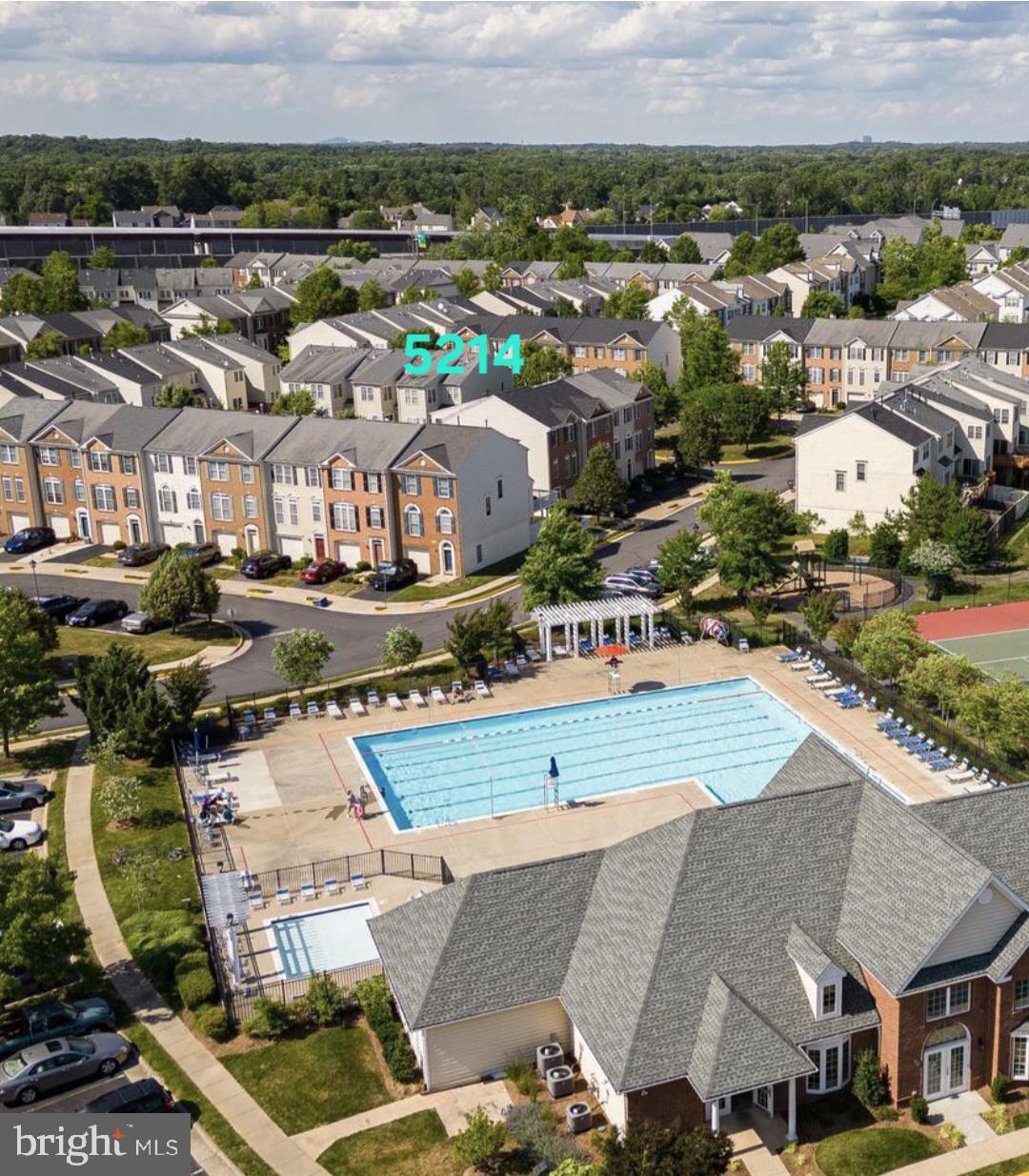 FAIRCREST NORTH - Residential