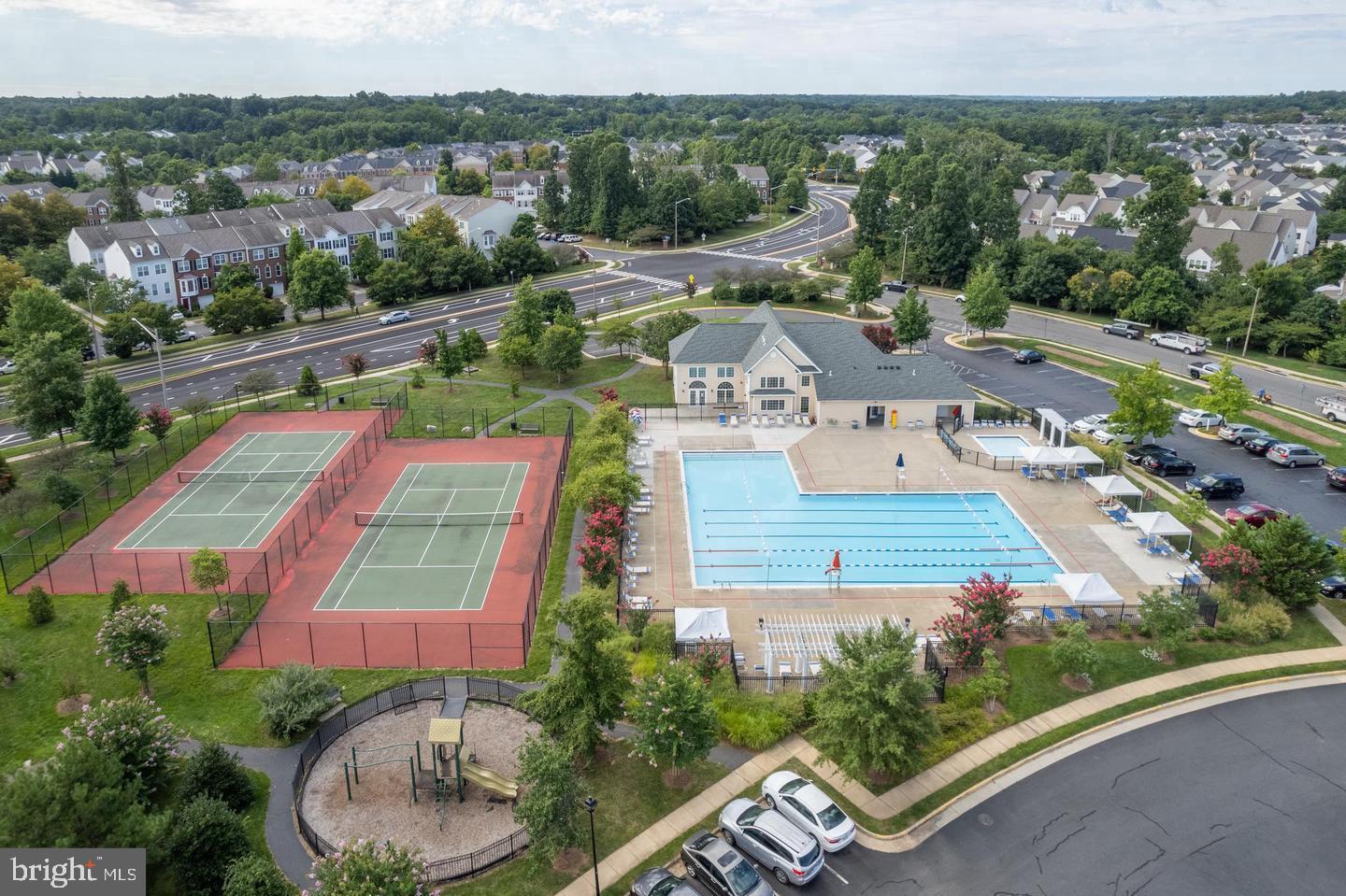 FAIRCREST NORTH - Residential