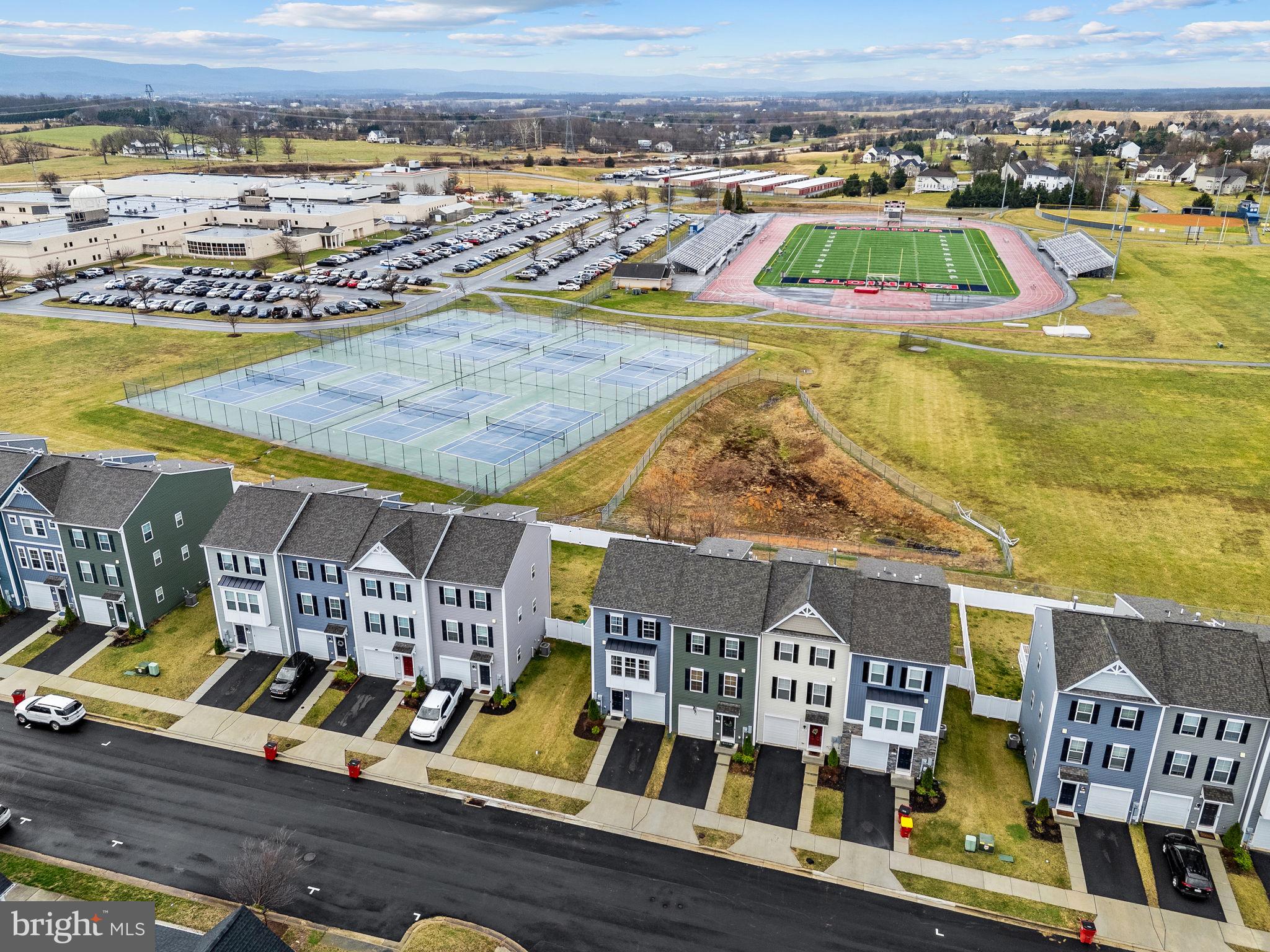 HUNTFIELD - Residential