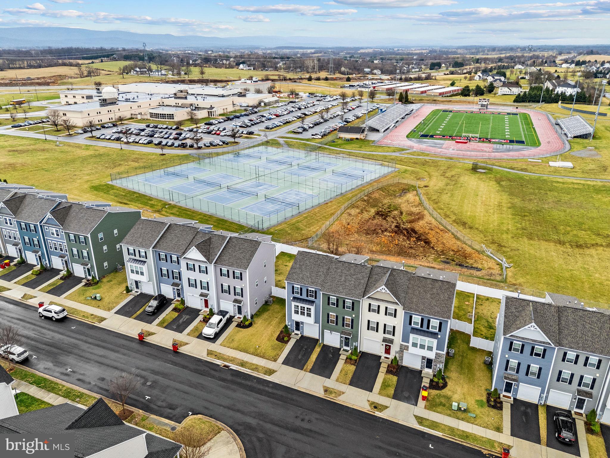 HUNTFIELD - Residential