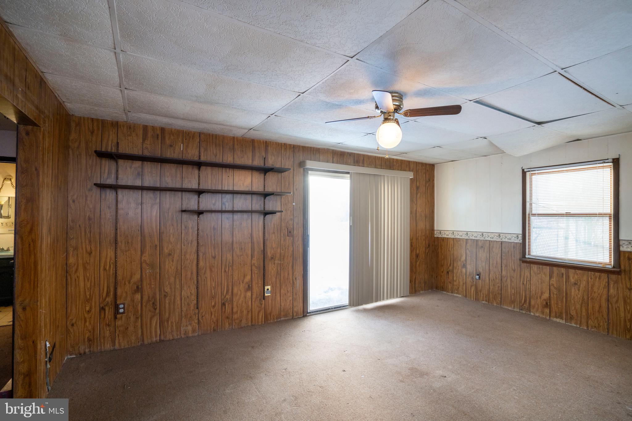 SHADOW OAKS - Residential