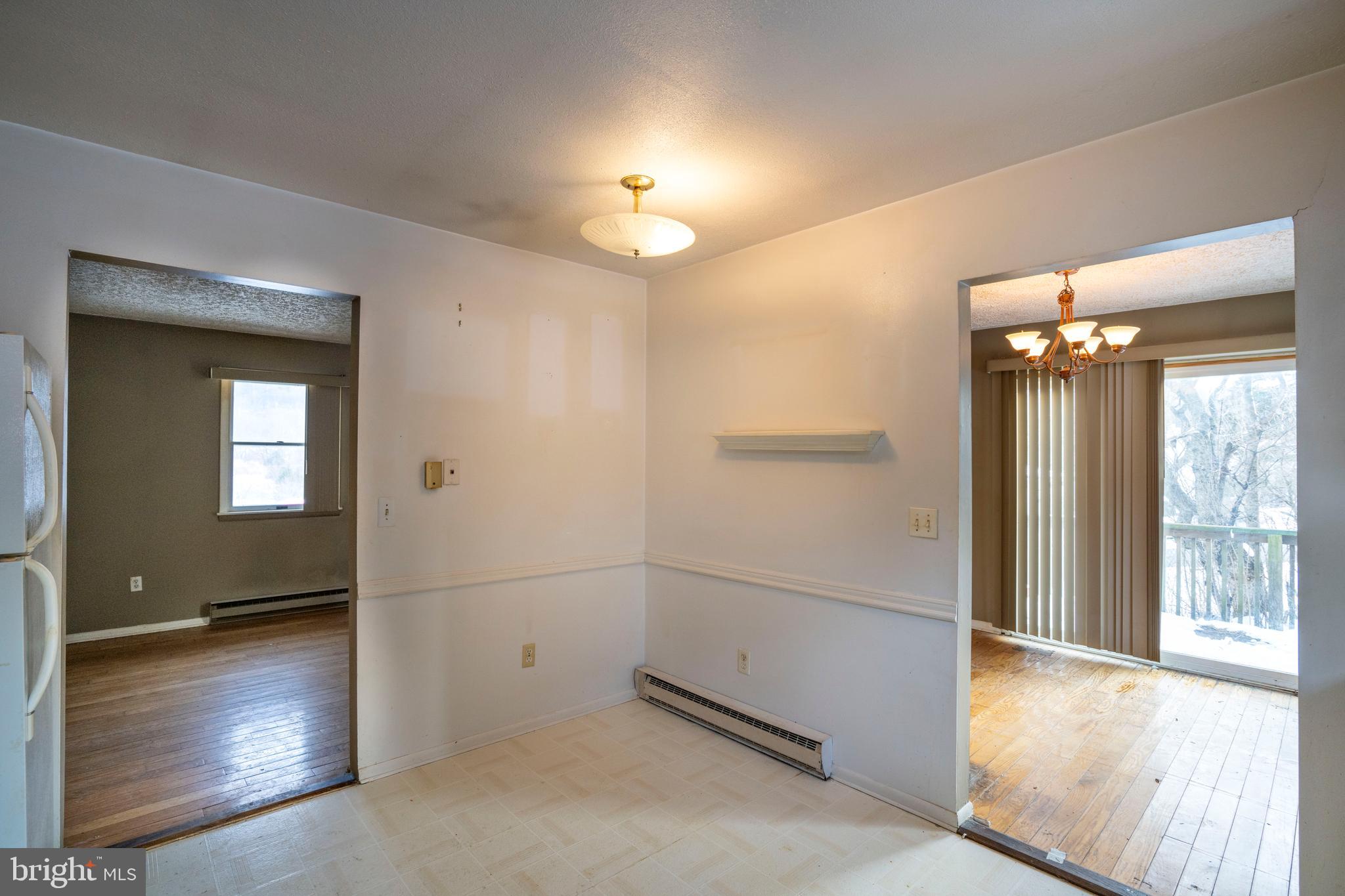 SHADOW OAKS - Residential