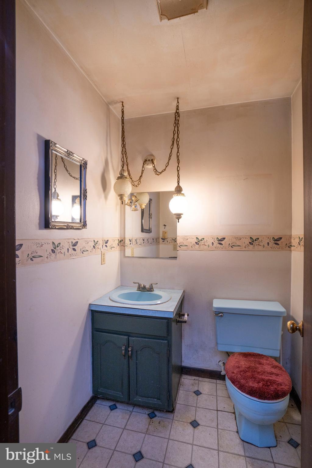 SHADOW OAKS - Residential