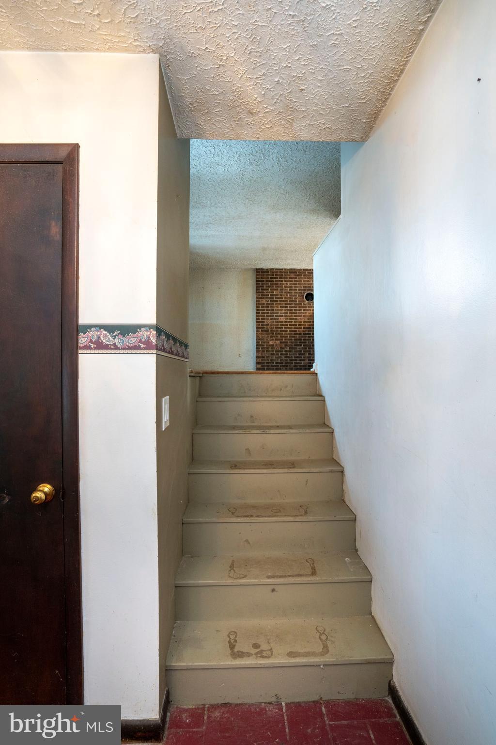 SHADOW OAKS - Residential