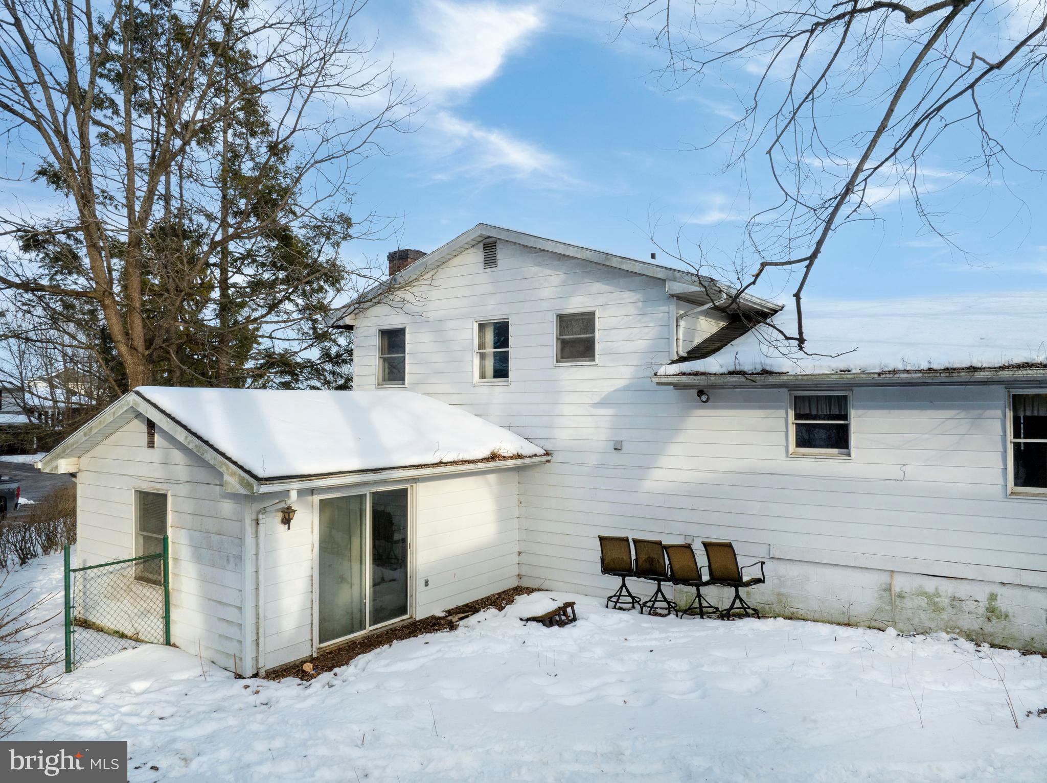 SHADOW OAKS - Residential