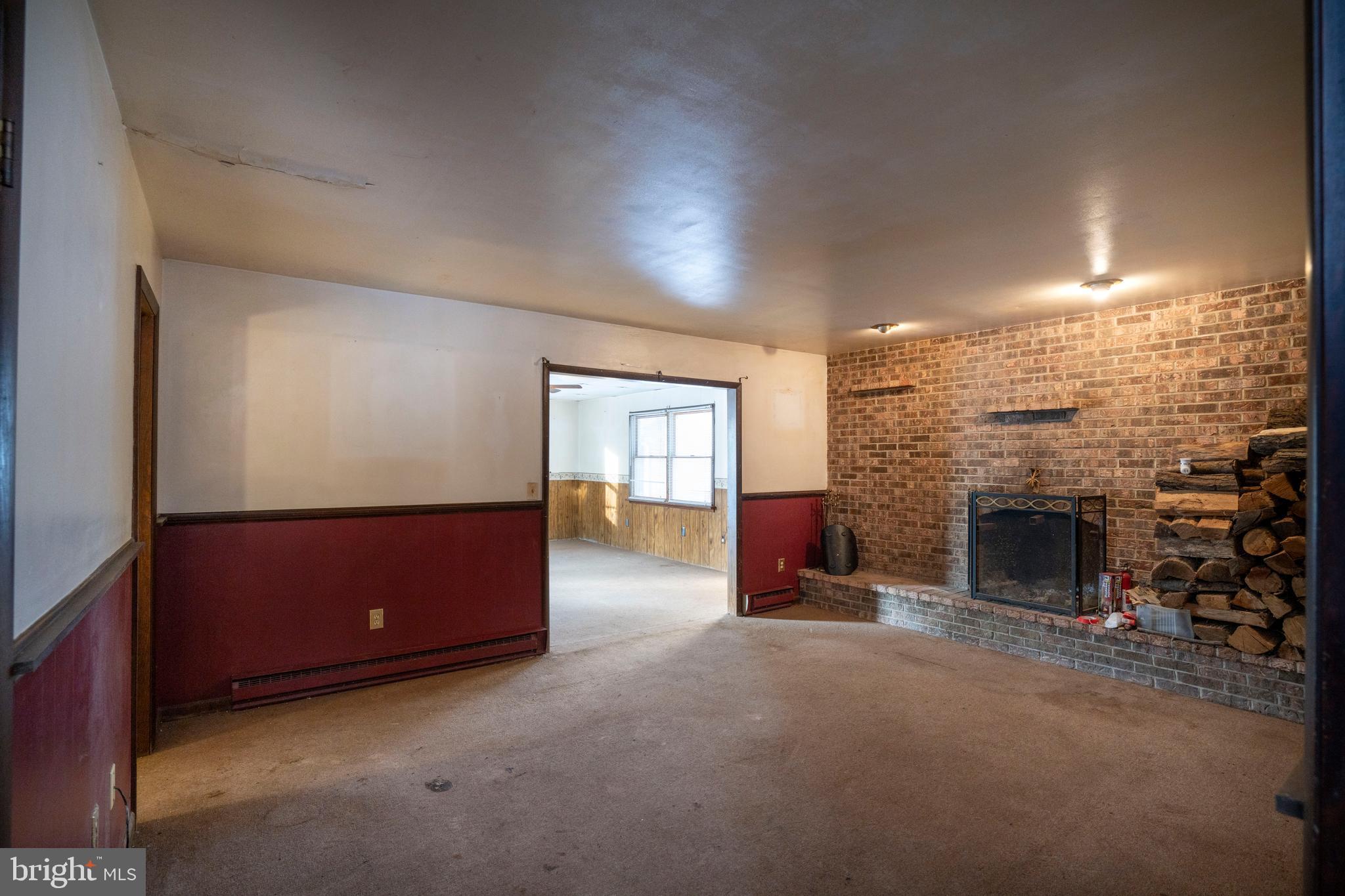 SHADOW OAKS - Residential